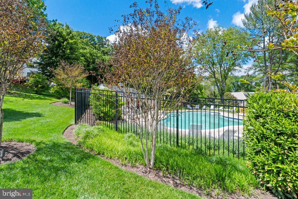 THORNTON WOOD - Residential
