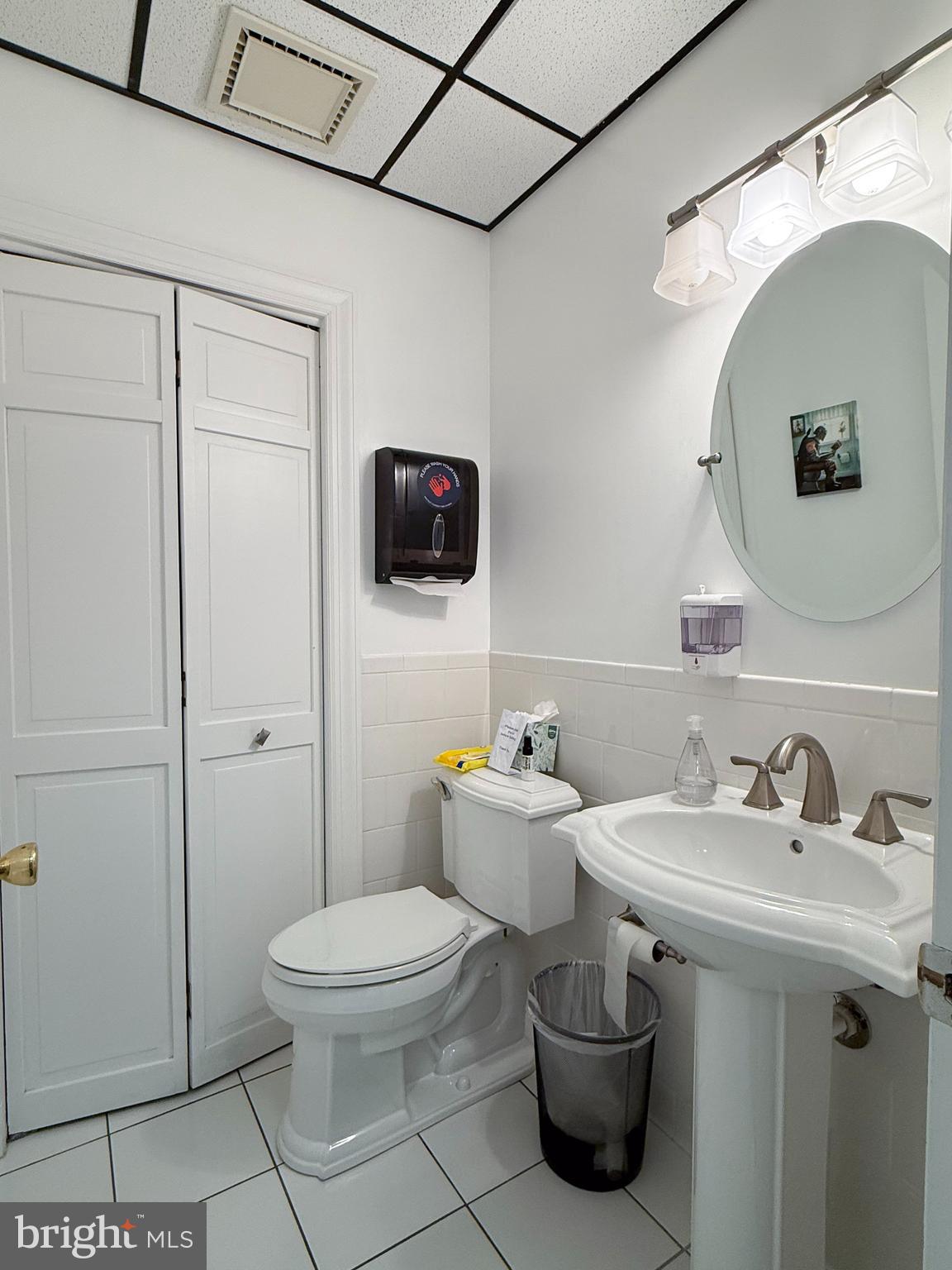 RIDGELY TOWSON CENTER - Commercial Sale