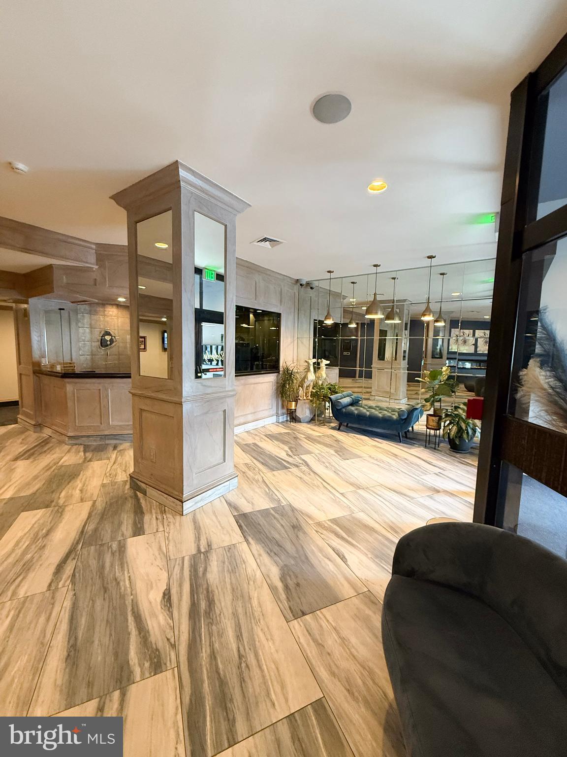 RIDGELY TOWSON CENTER - Commercial Sale