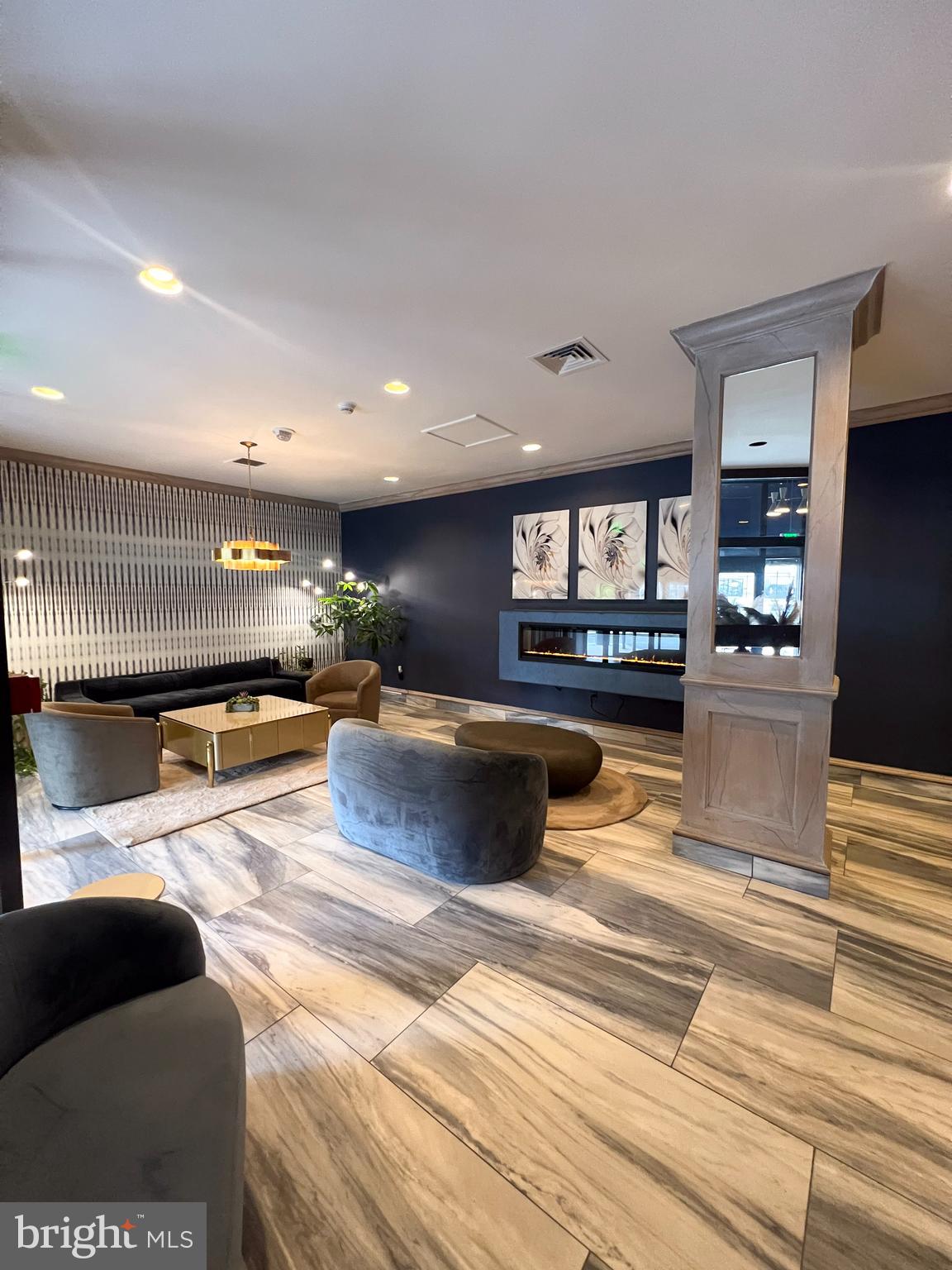 RIDGELY TOWSON CENTER - Commercial Sale