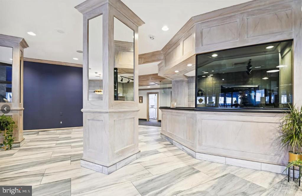 RIDGELY TOWSON CENTER - Commercial Sale