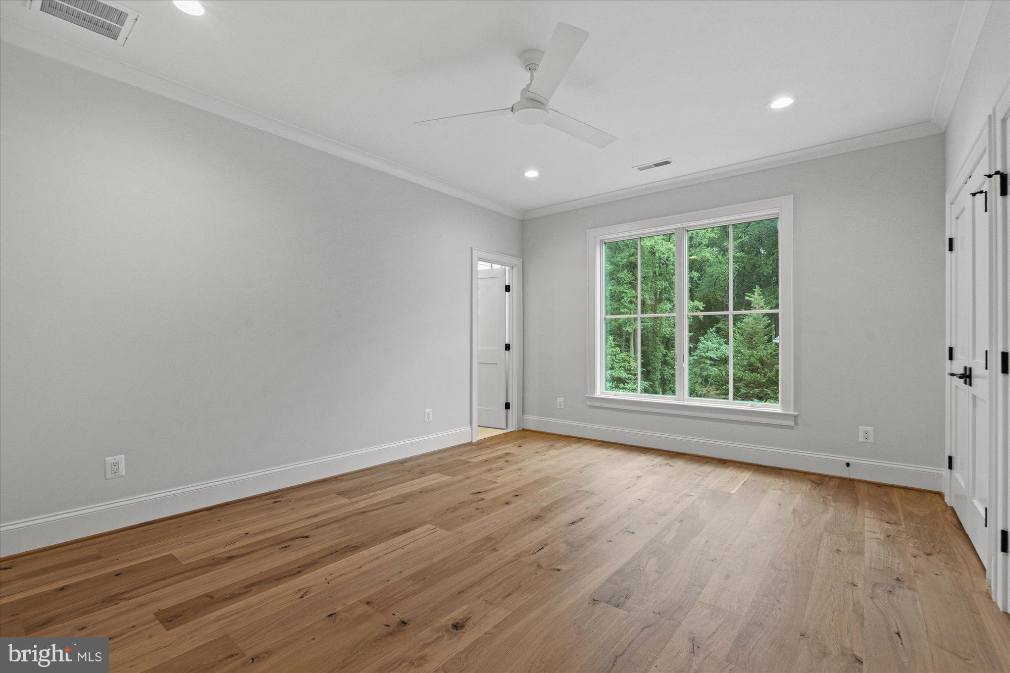 BROYHILL FOREST - Residential