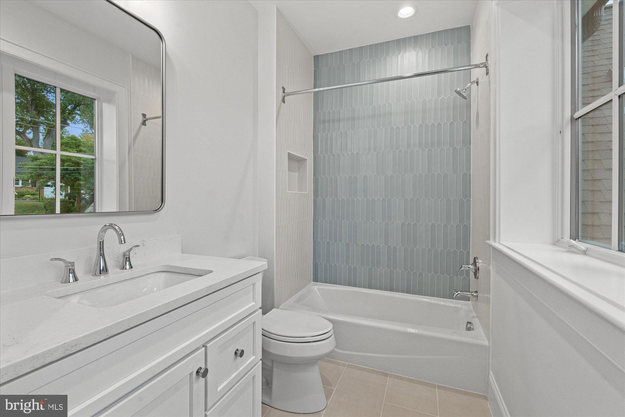 BROYHILL FOREST - Residential