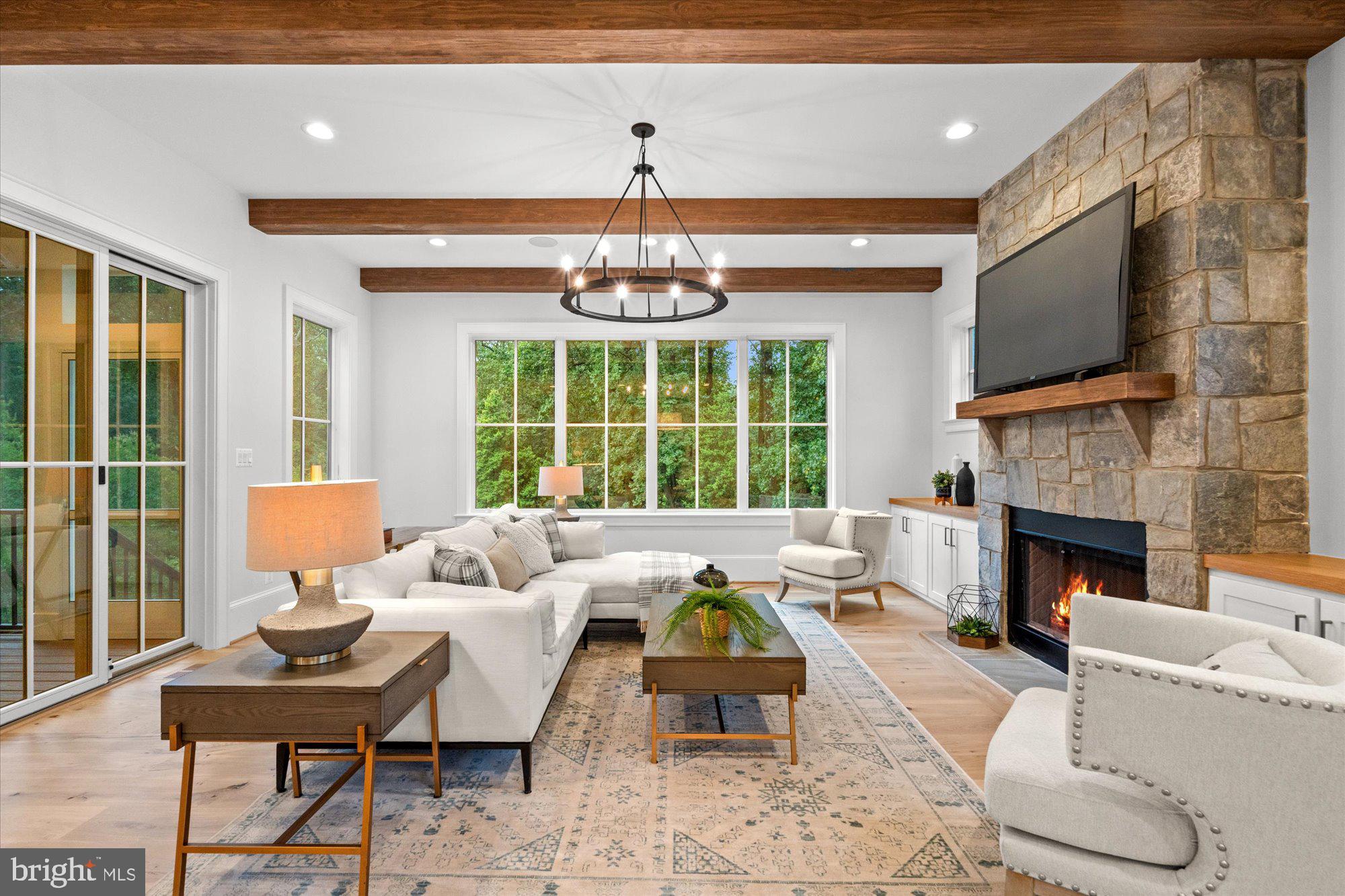 BROYHILL FOREST - Residential