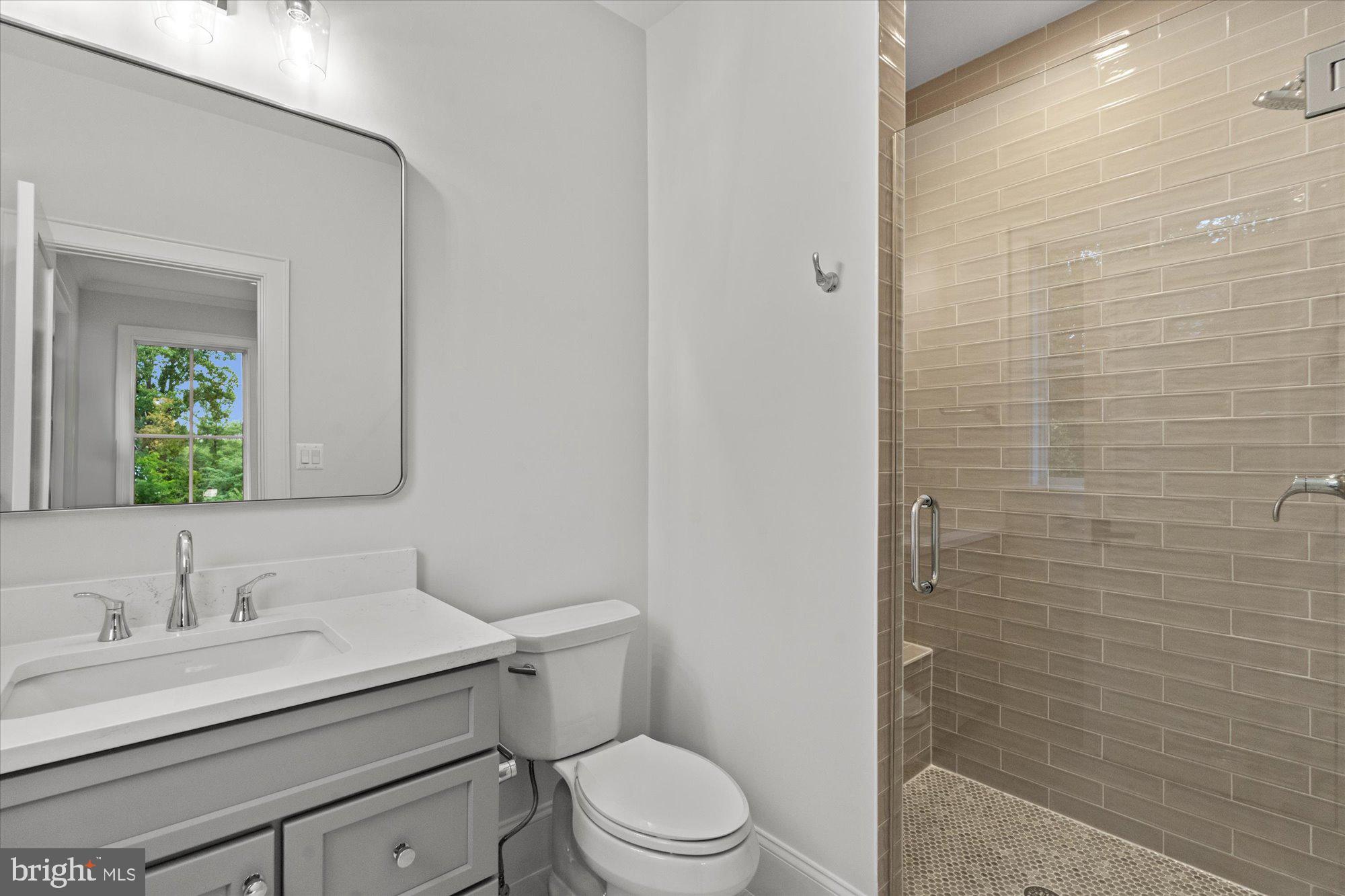 BROYHILL FOREST - Residential