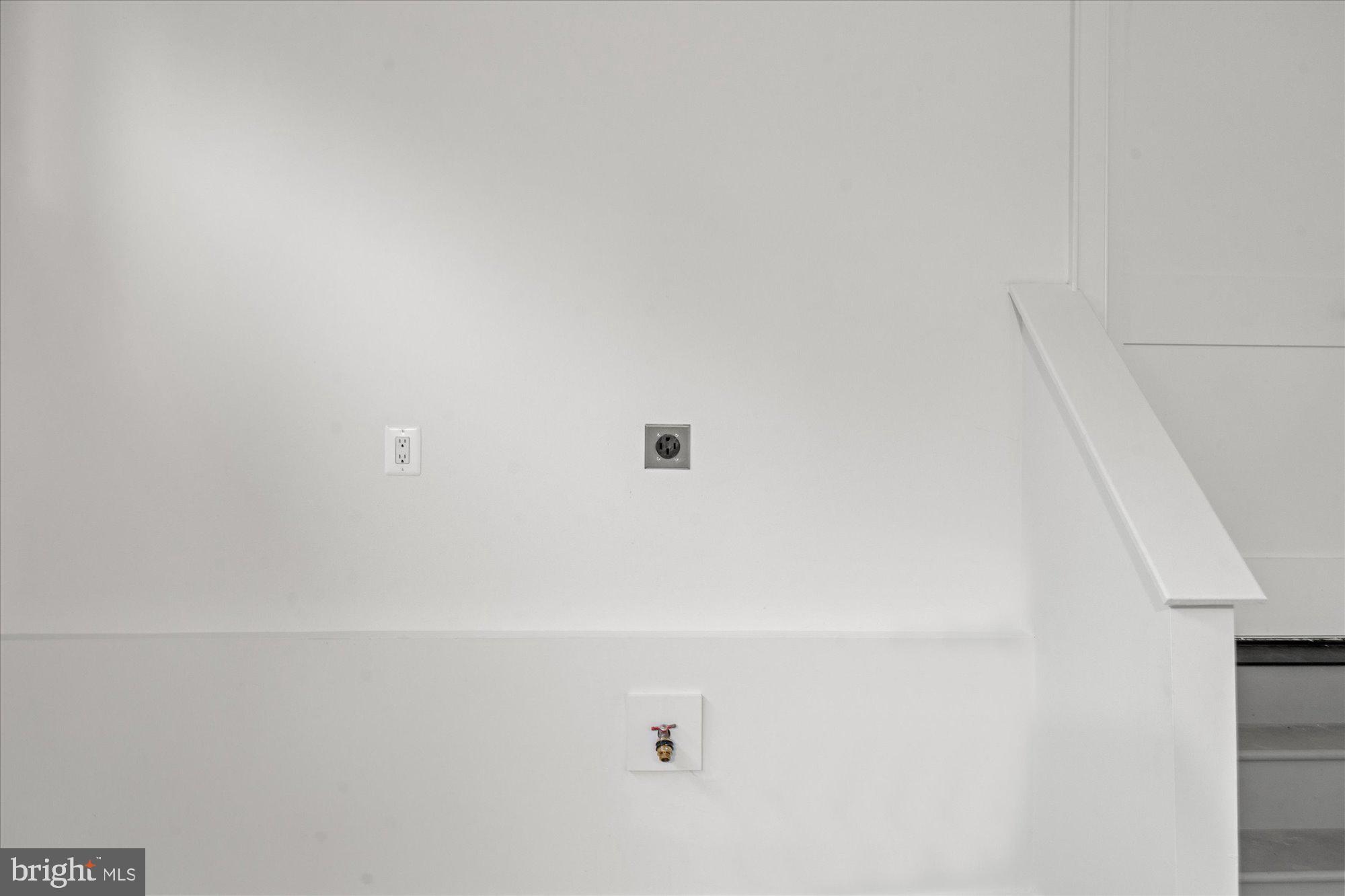 BROYHILL FOREST - Residential