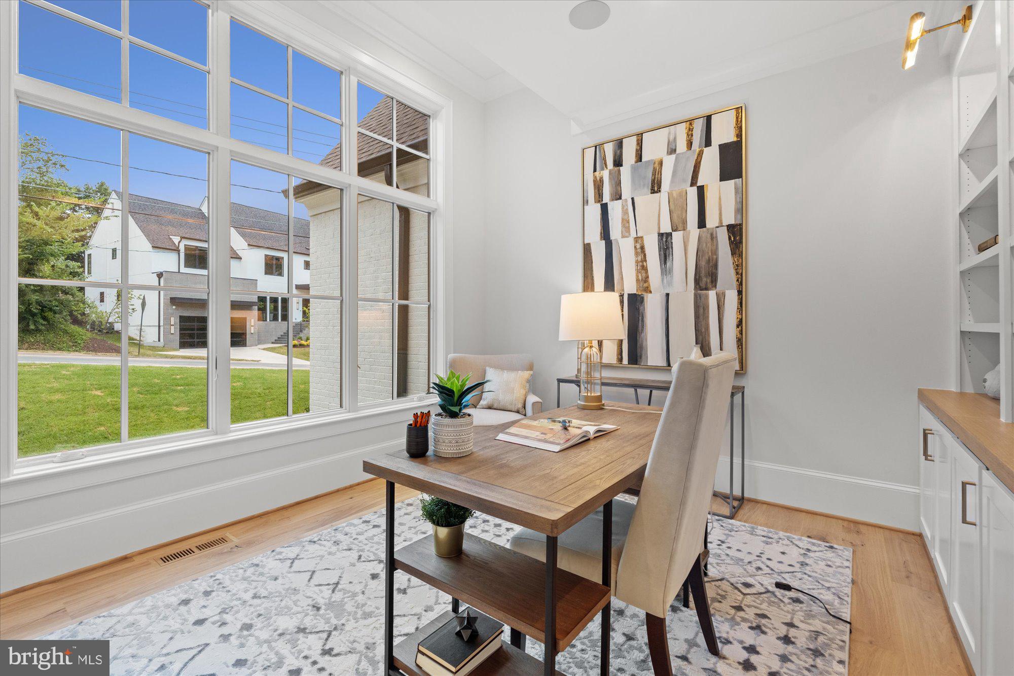 BROYHILL FOREST - Residential