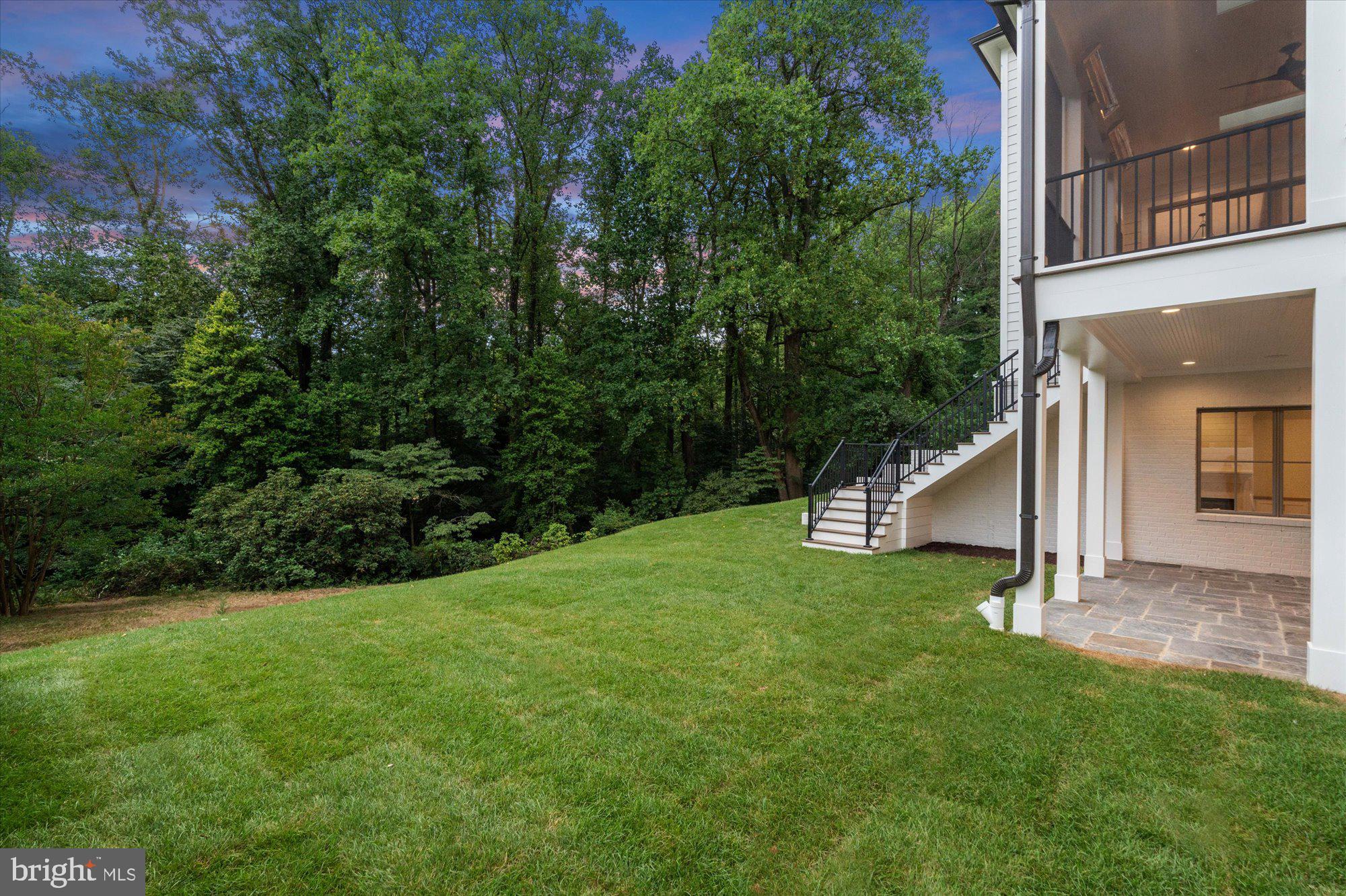 BROYHILL FOREST - Residential