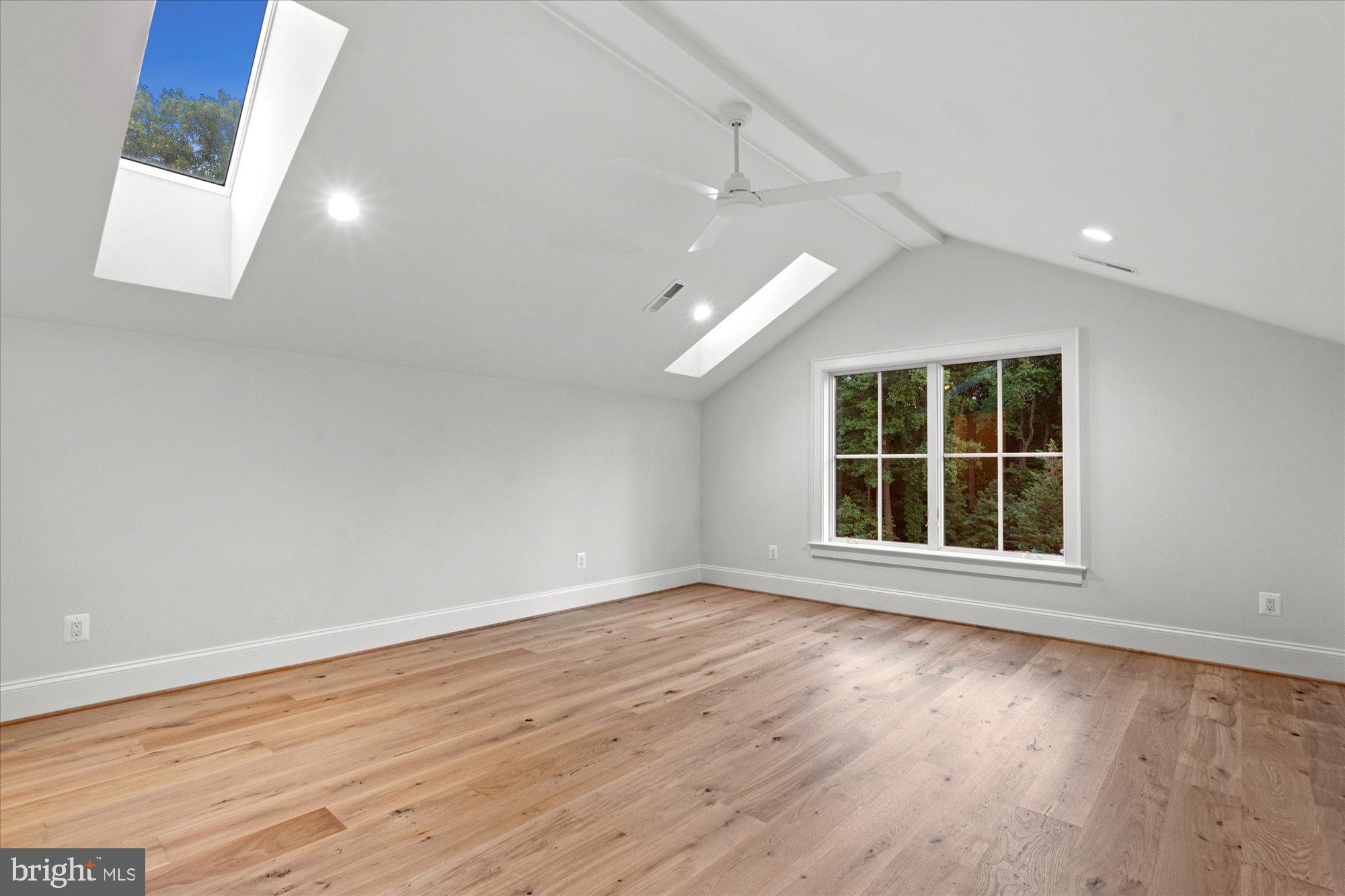 BROYHILL FOREST - Residential