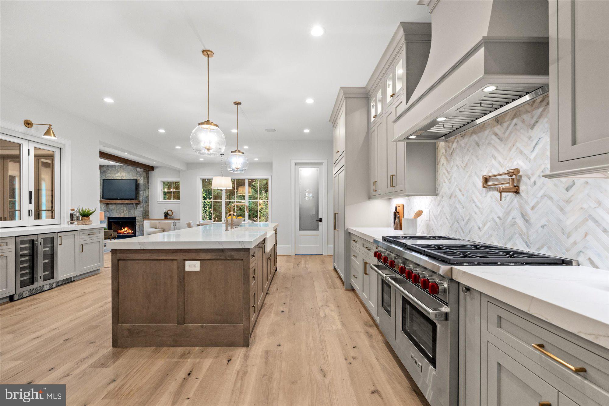 BROYHILL FOREST - Residential