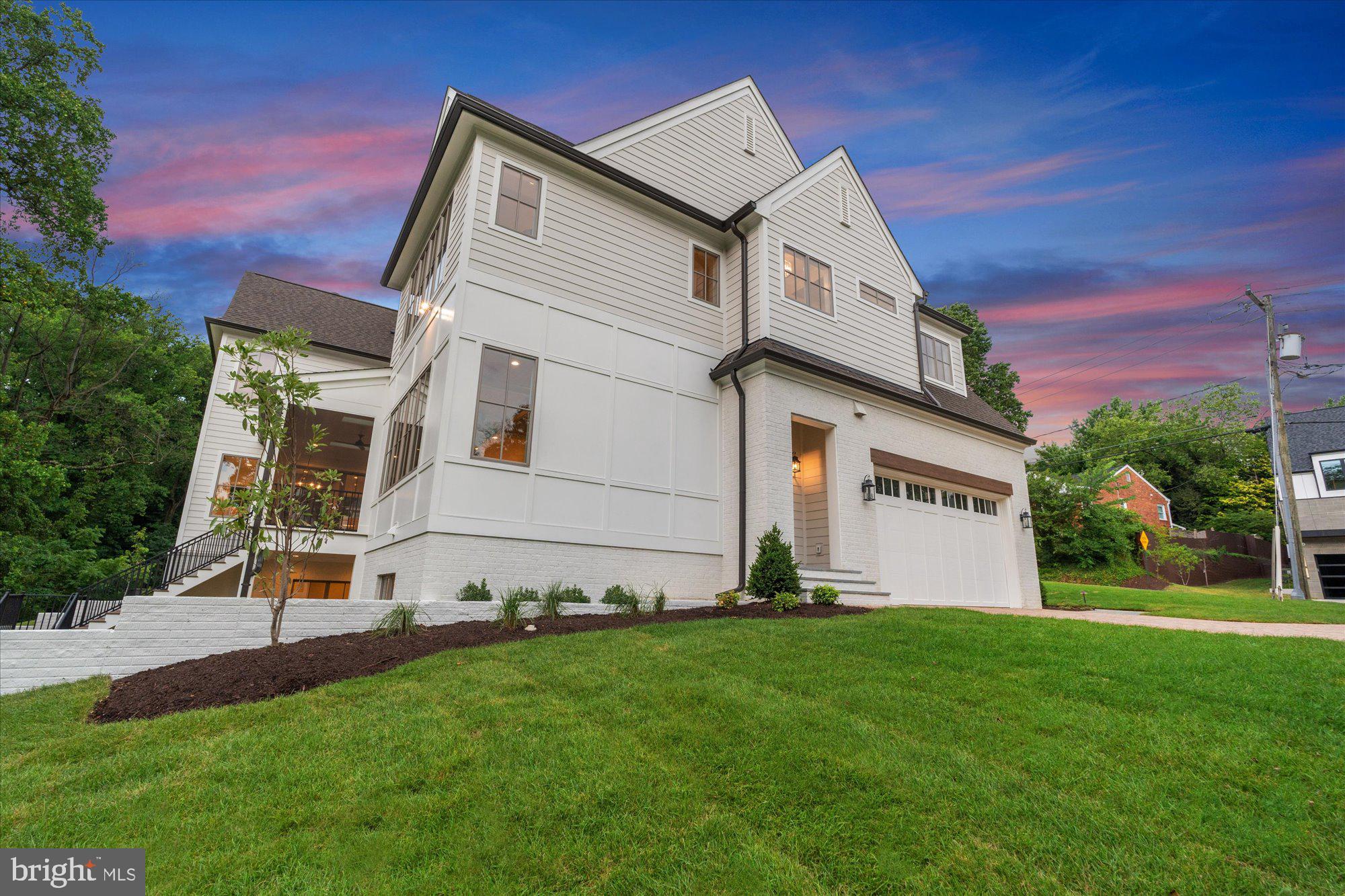 BROYHILL FOREST - Residential