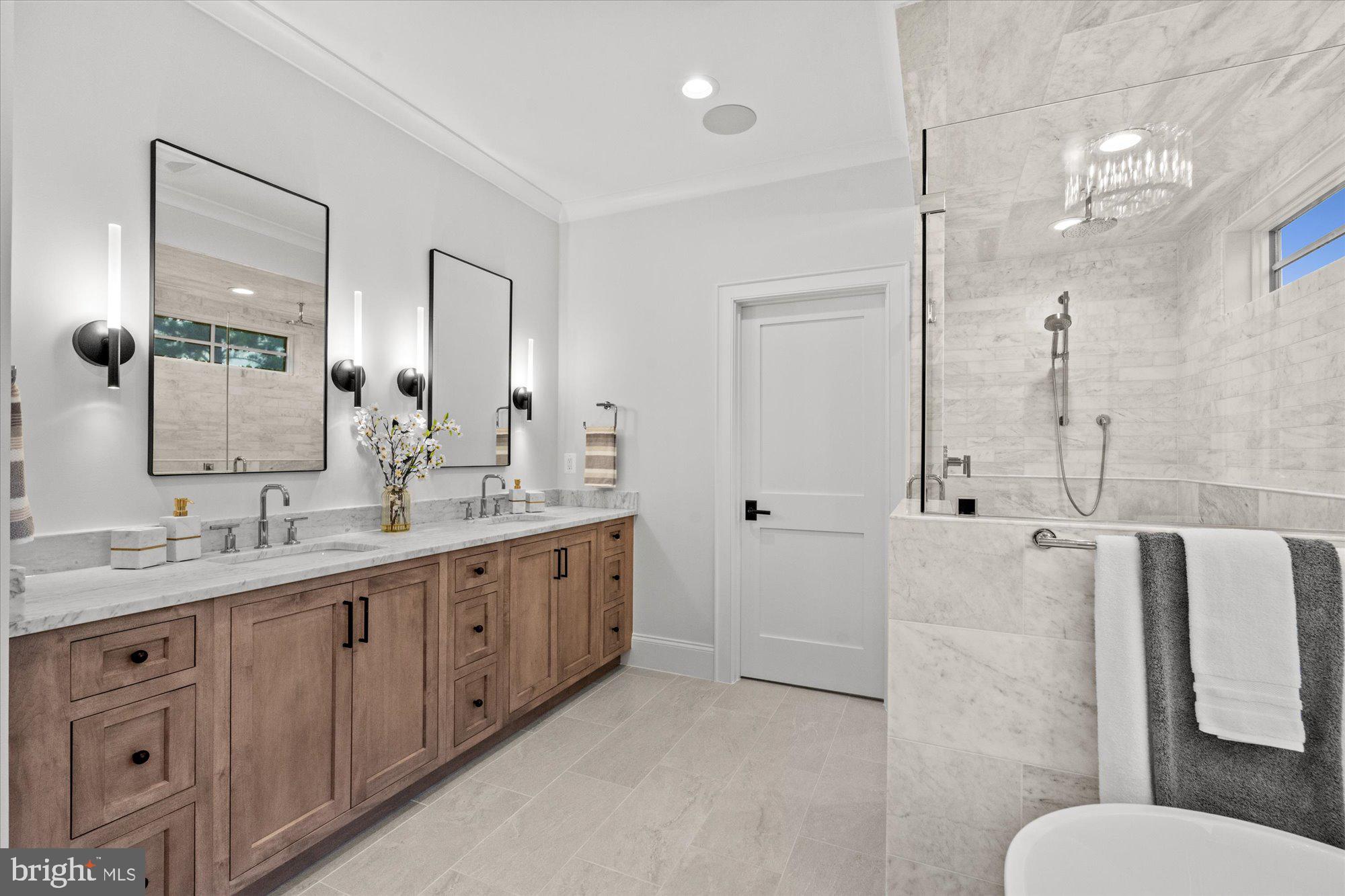 BROYHILL FOREST - Residential