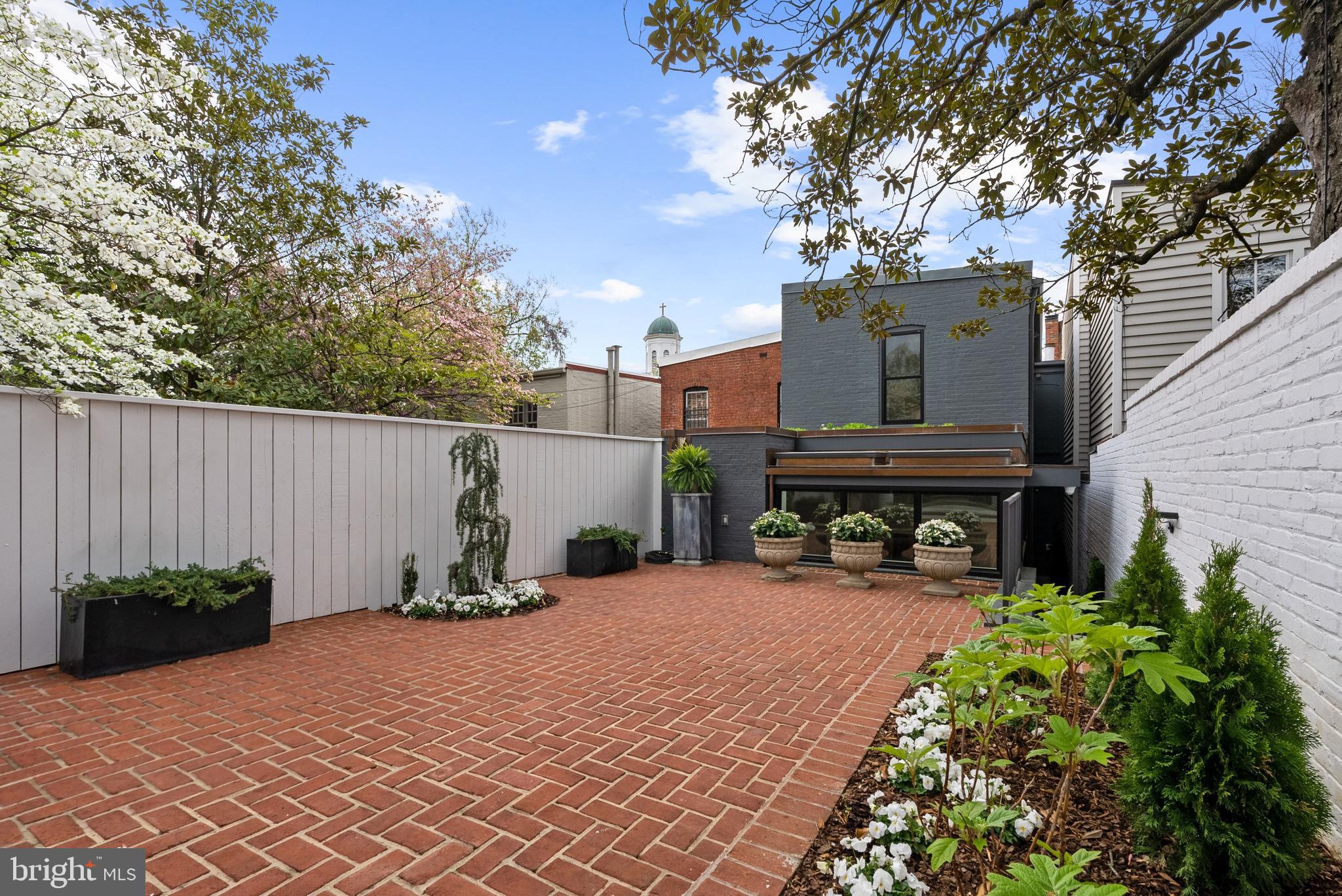 GEORGETOWN - Residential