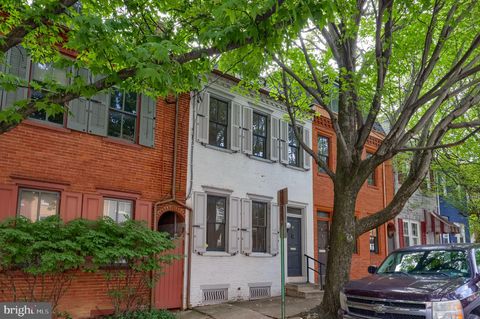 Photo of 15 N Plum Street, LANCASTER, PA 17602 (MLS # PALA2074966)