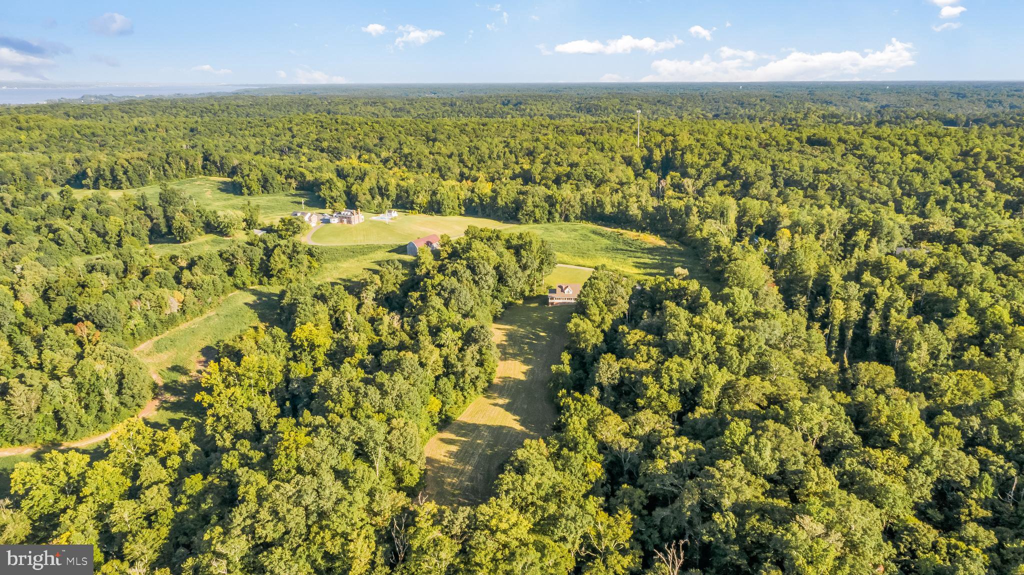 CANOE NECK CREEK - Residential