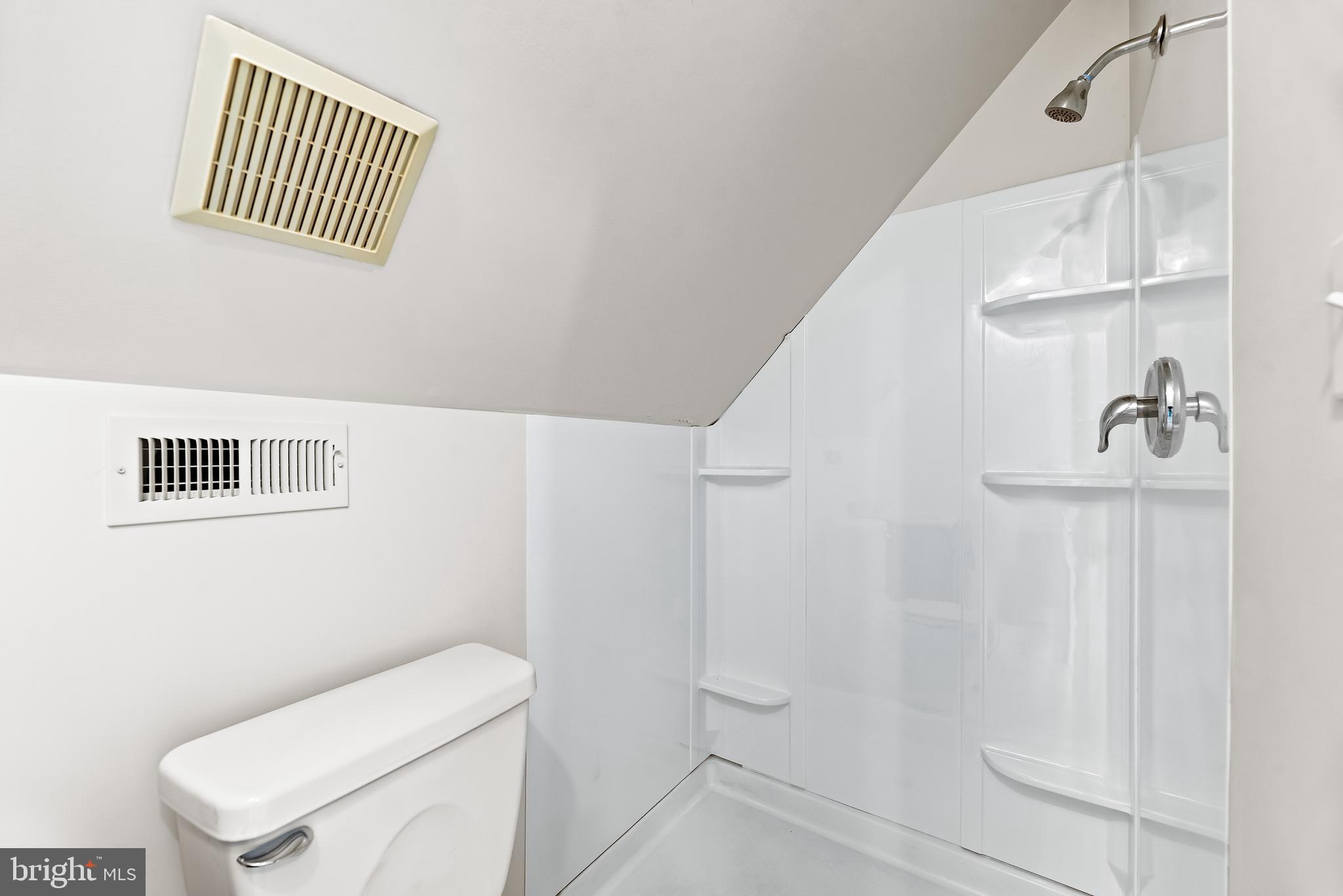 CANOE NECK CREEK - Residential