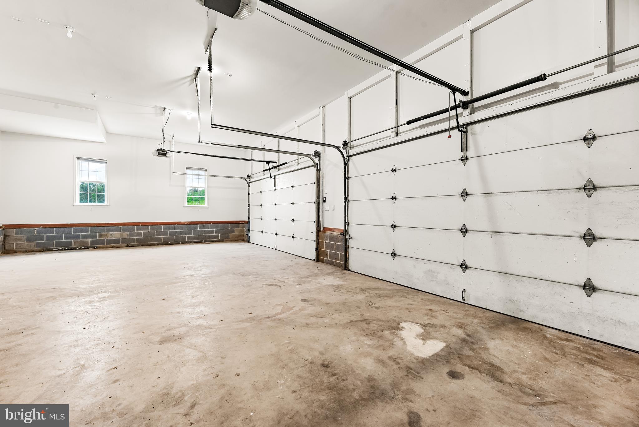 CANOE NECK CREEK - Residential