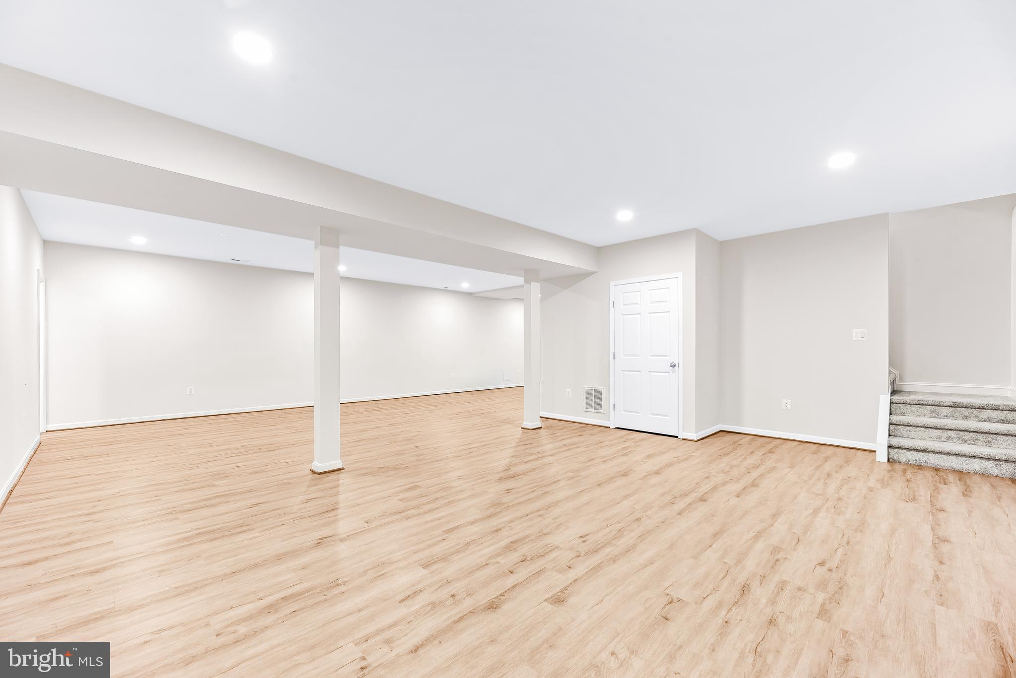 CANOE NECK CREEK - Residential