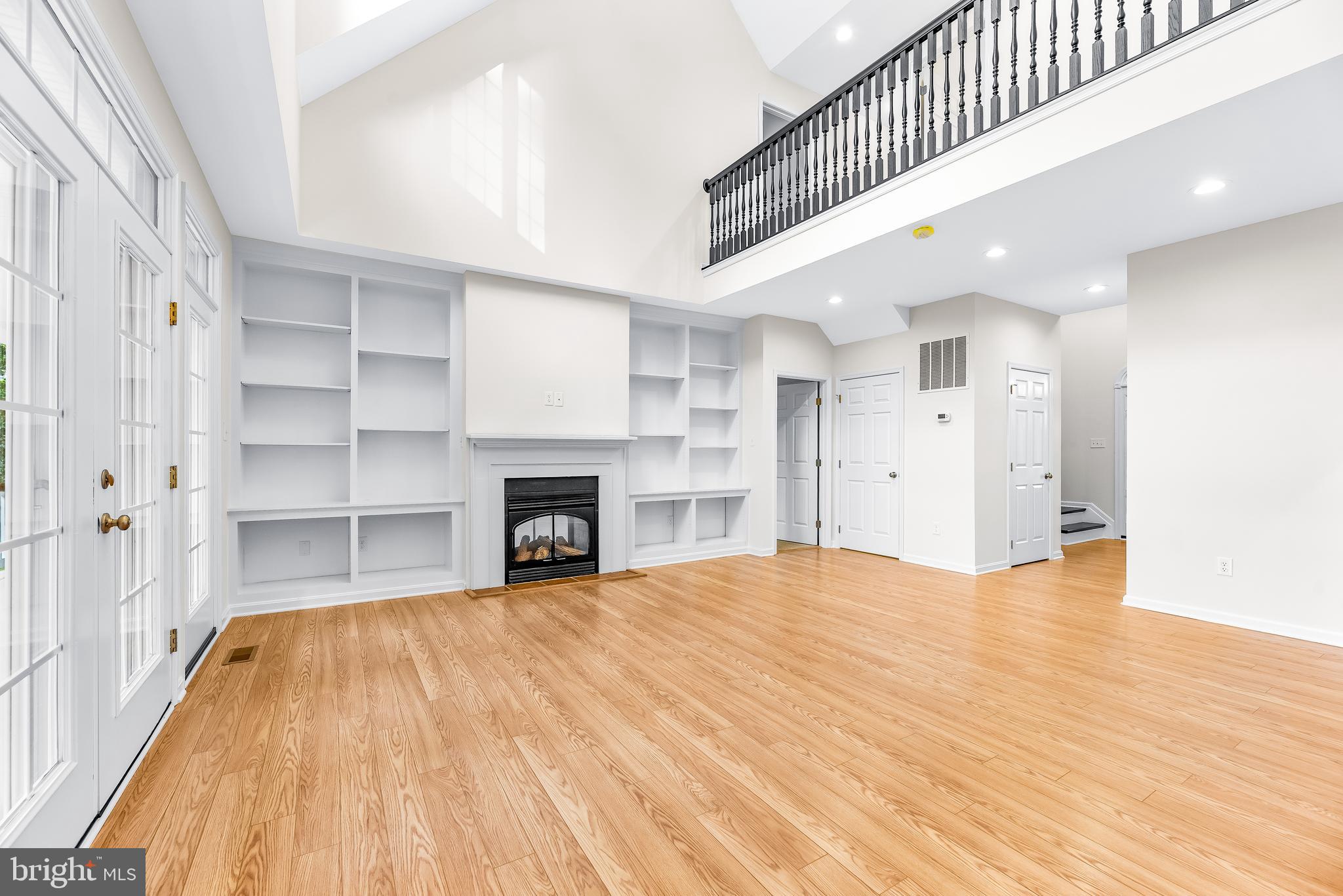 CANOE NECK CREEK - Residential