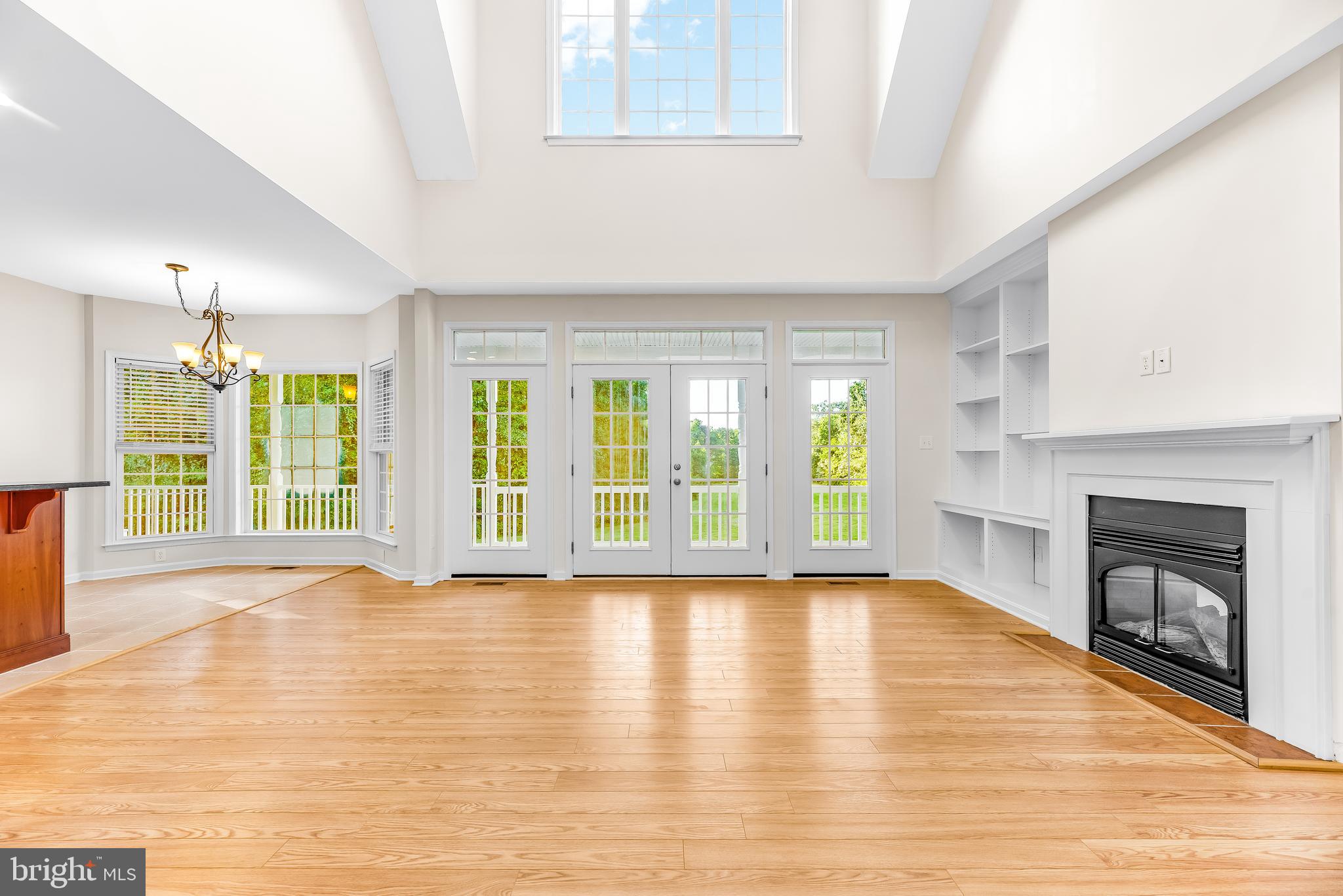 CANOE NECK CREEK - Residential