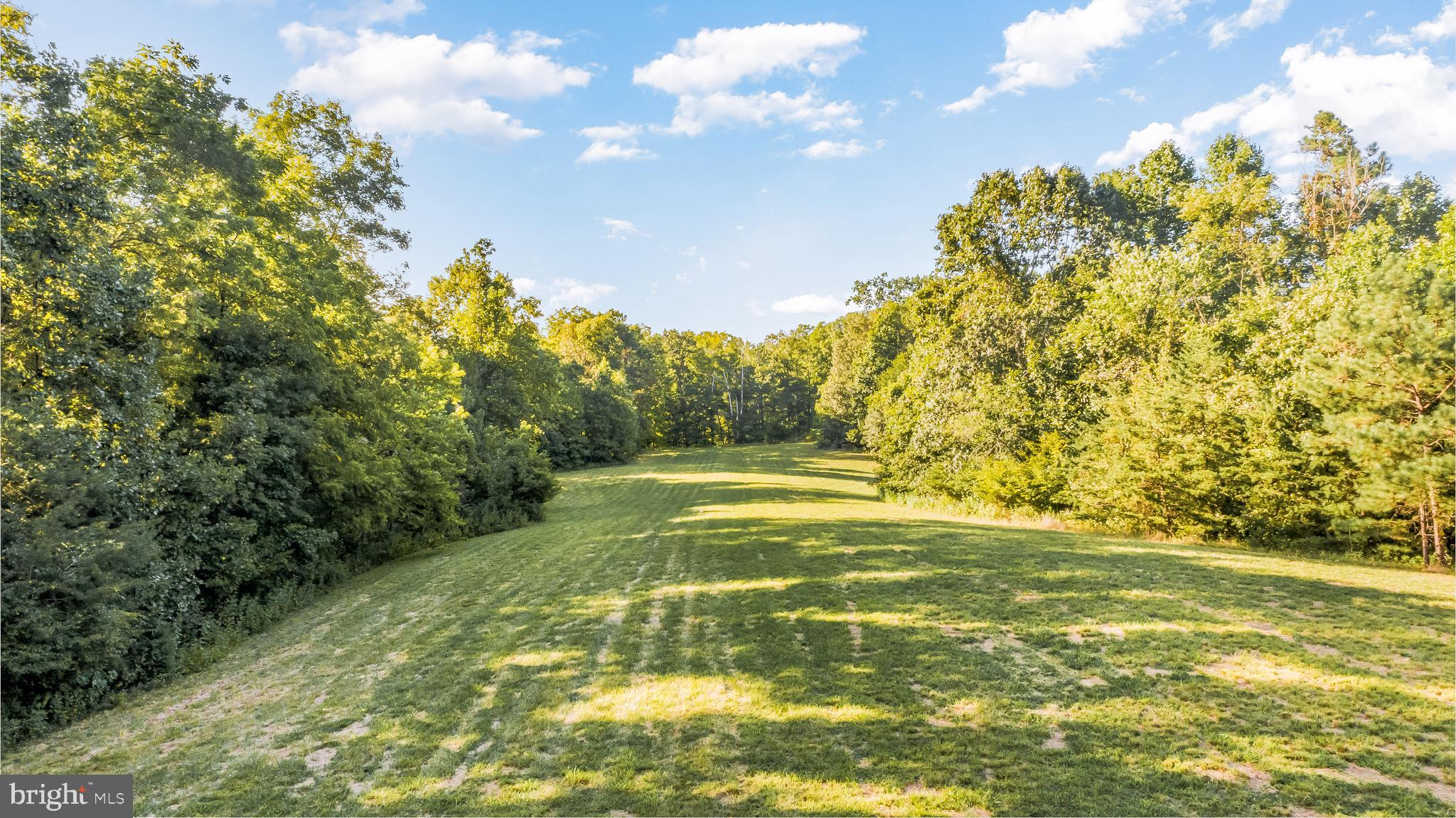 CANOE NECK CREEK - Residential