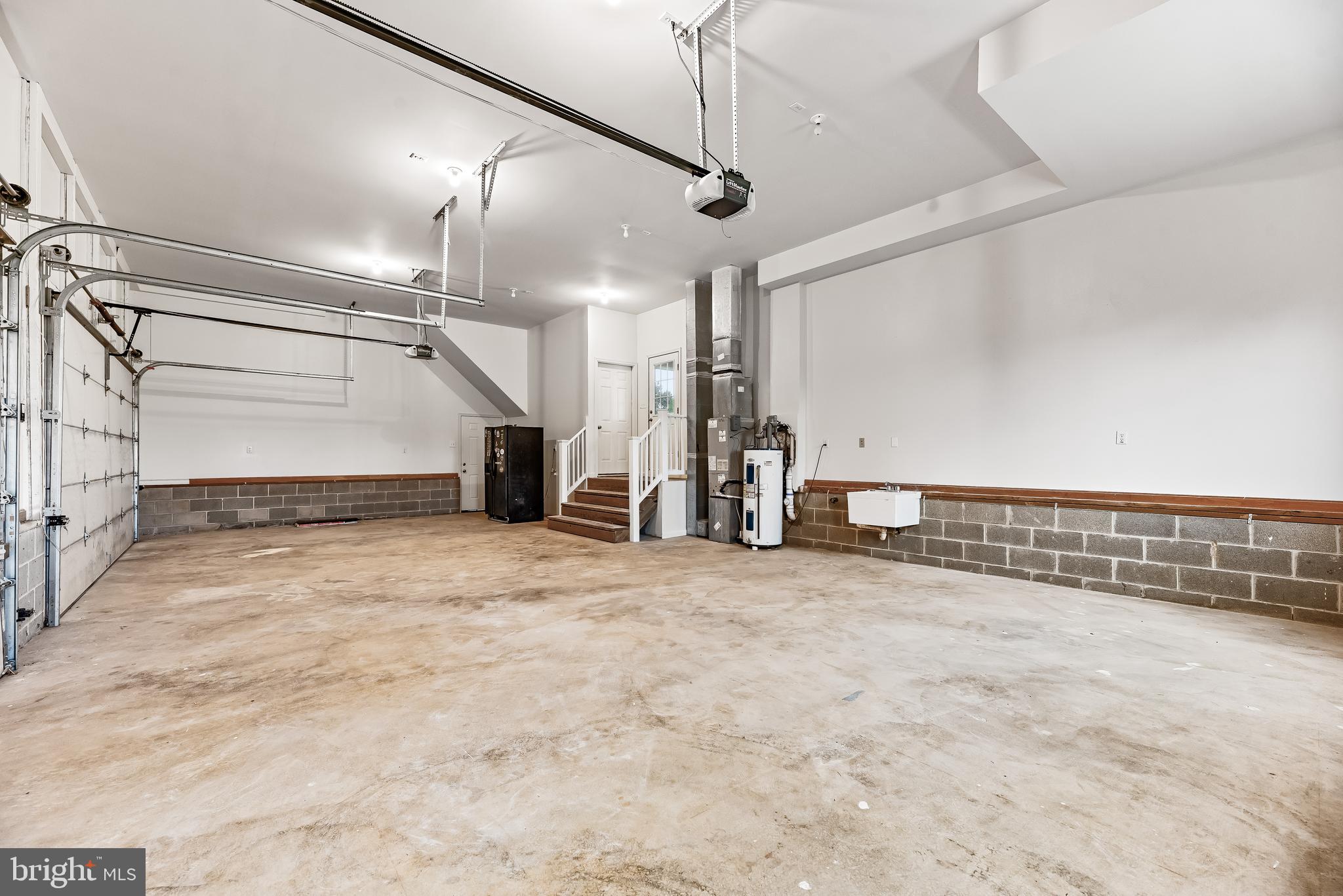 CANOE NECK CREEK - Residential