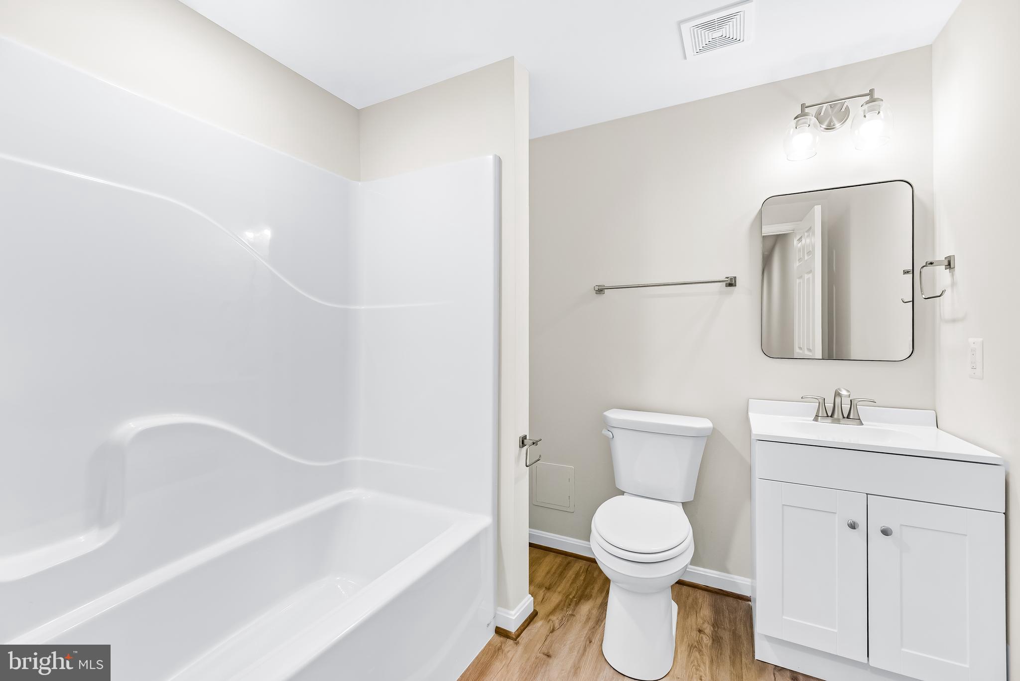 CANOE NECK CREEK - Residential