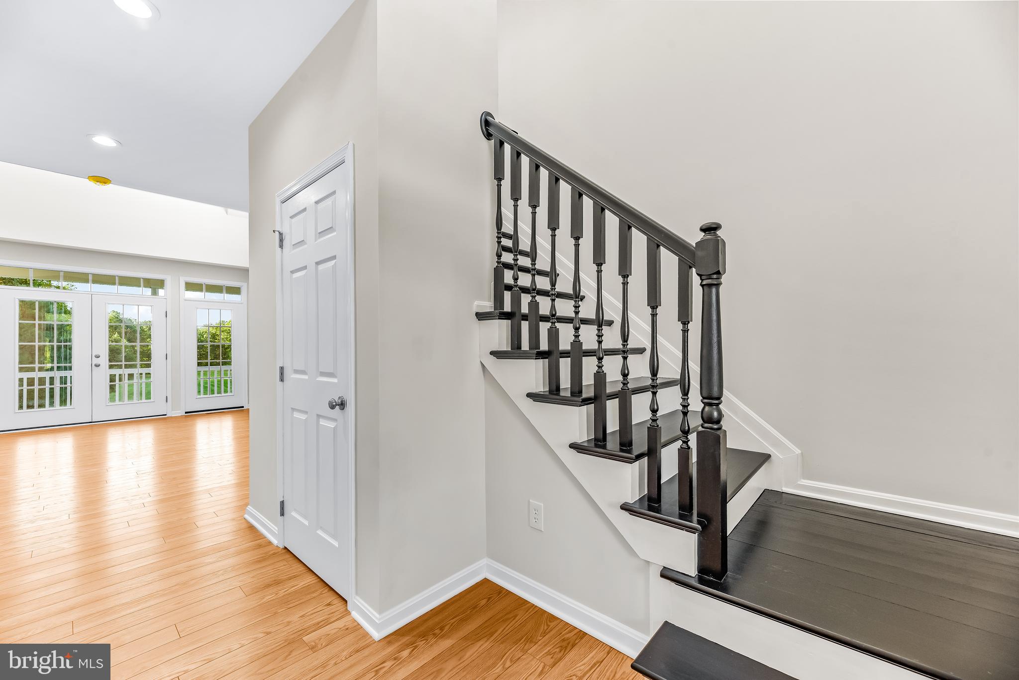 CANOE NECK CREEK - Residential