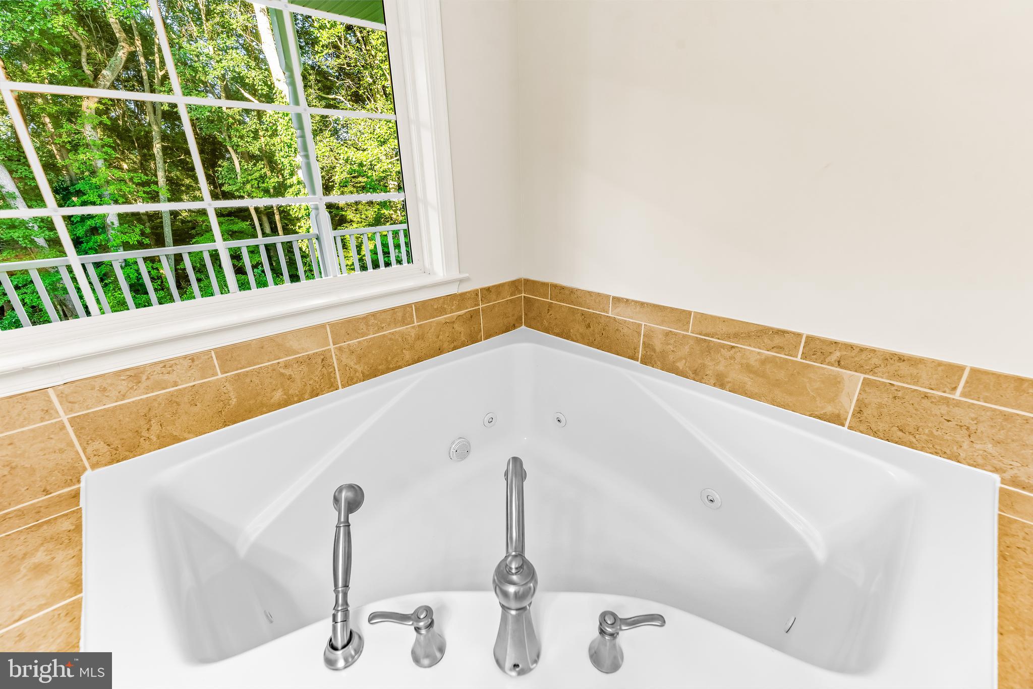 CANOE NECK CREEK - Residential