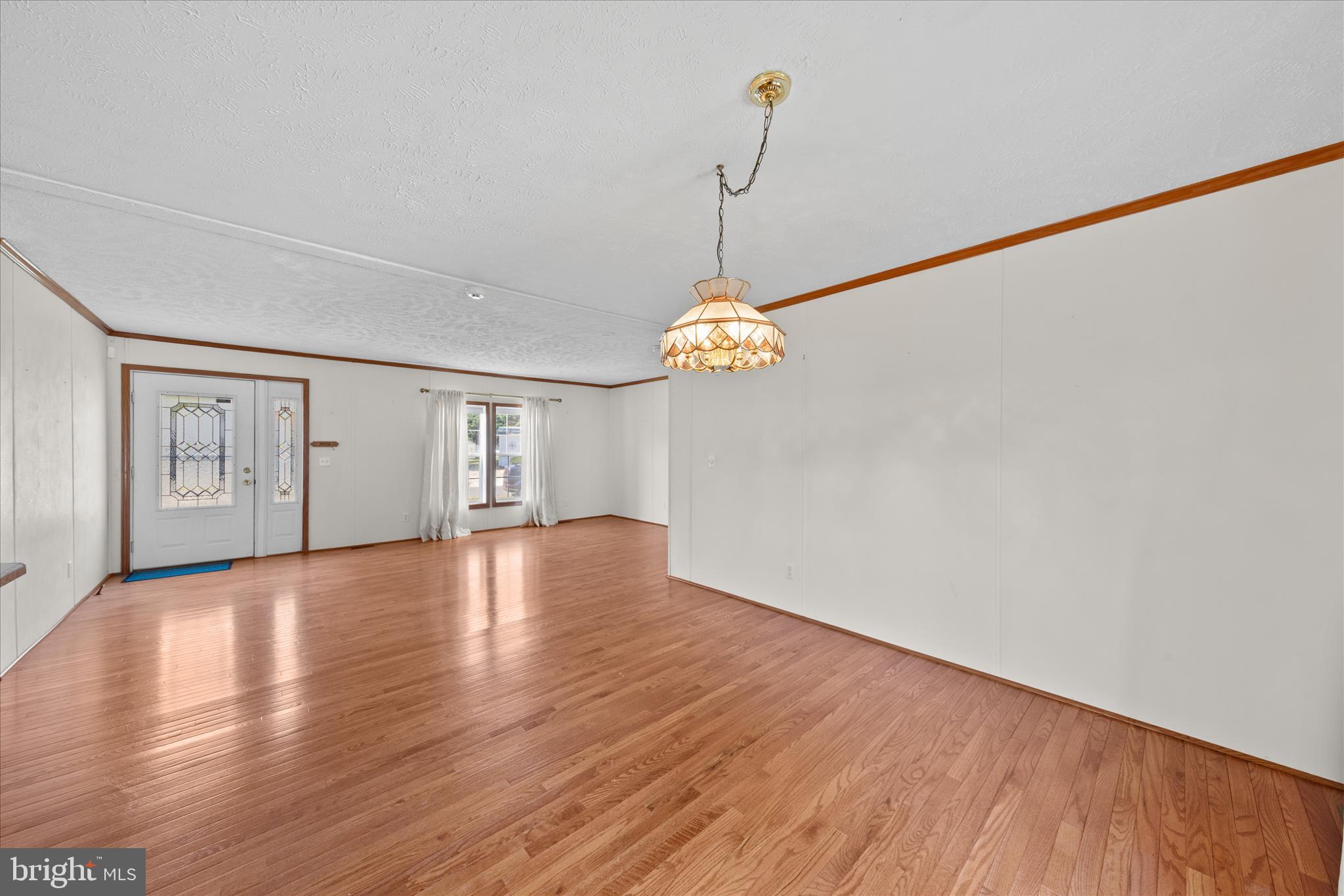 ANGOLA ESTATES - Residential