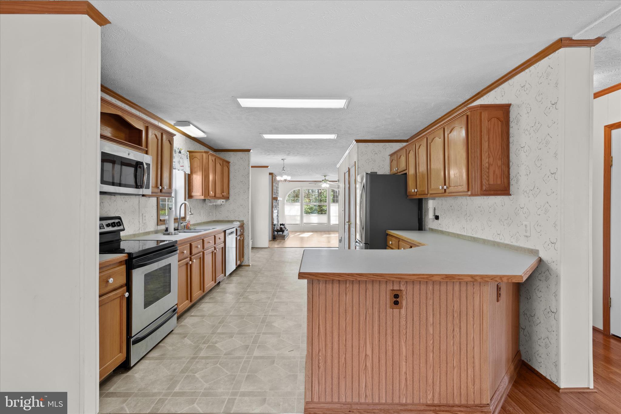 ANGOLA ESTATES - Residential