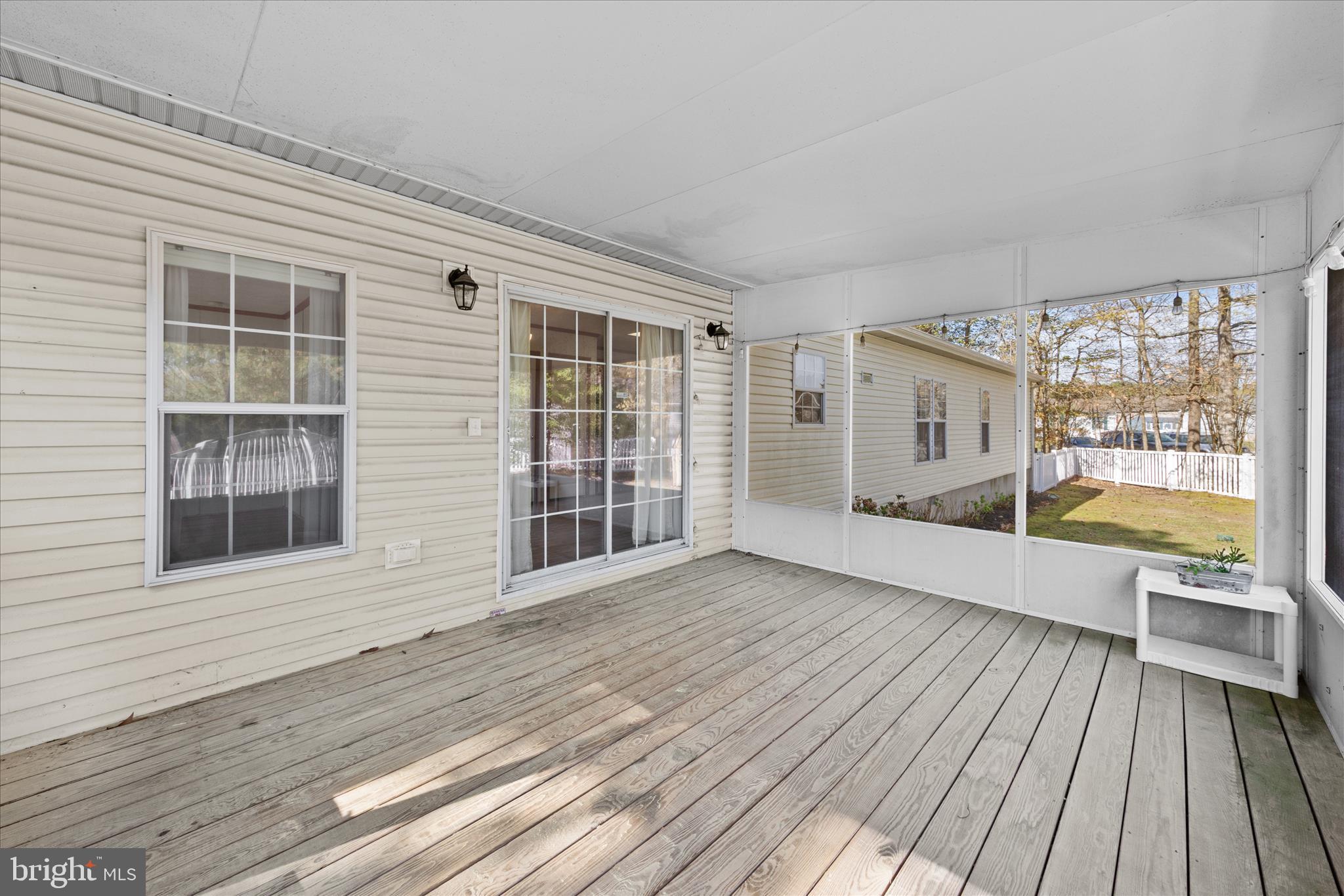 ANGOLA ESTATES - Residential