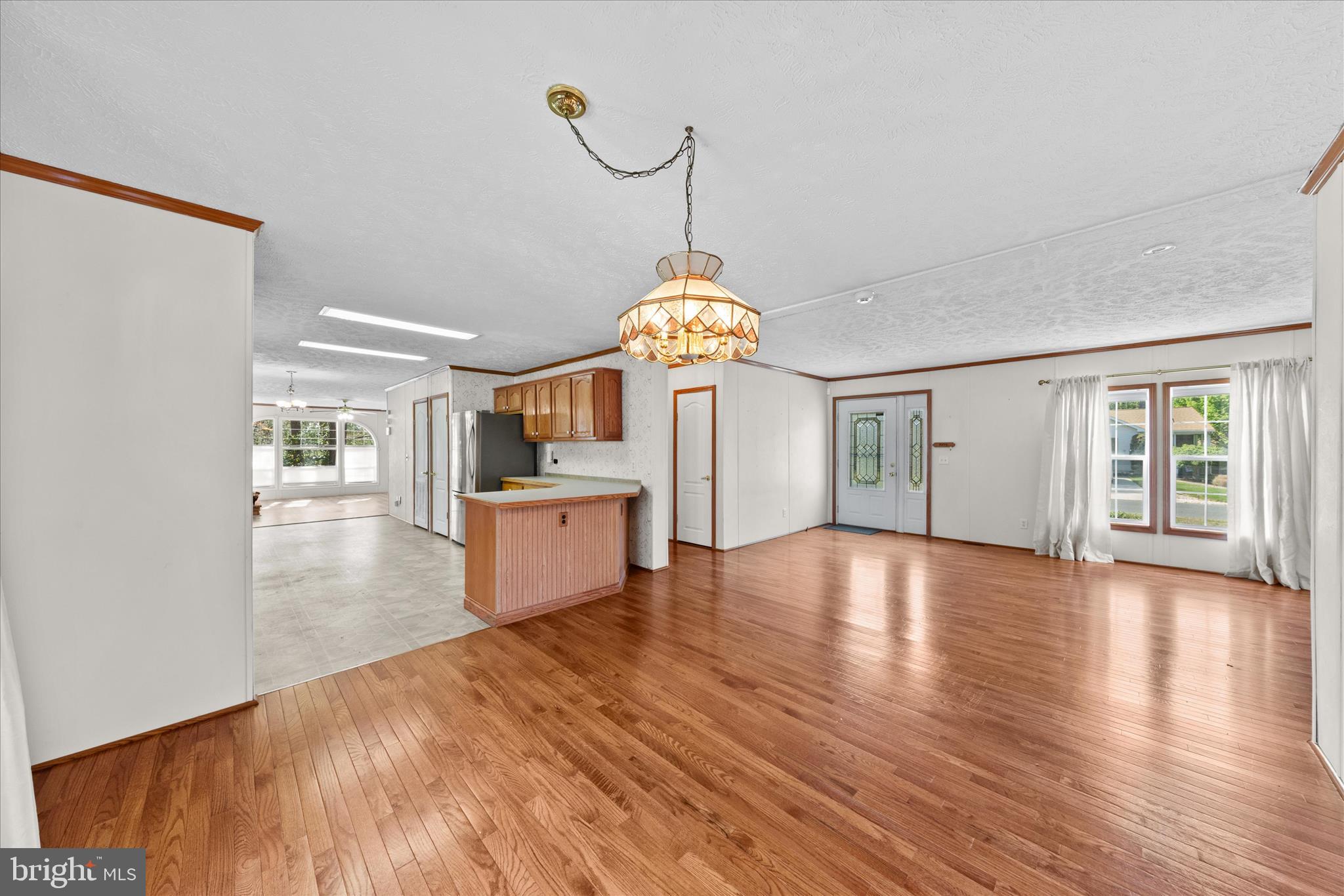 ANGOLA ESTATES - Residential