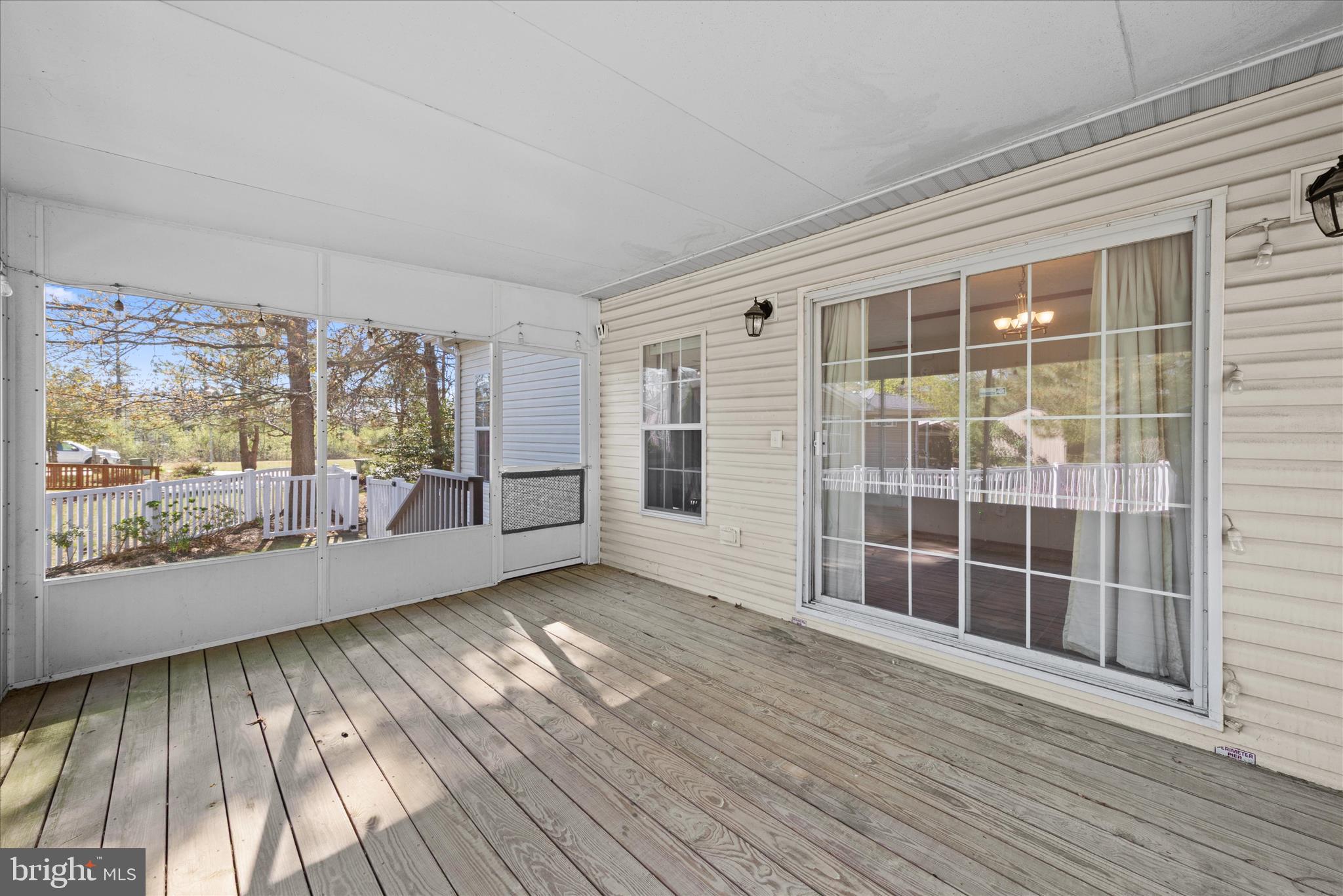 ANGOLA ESTATES - Residential