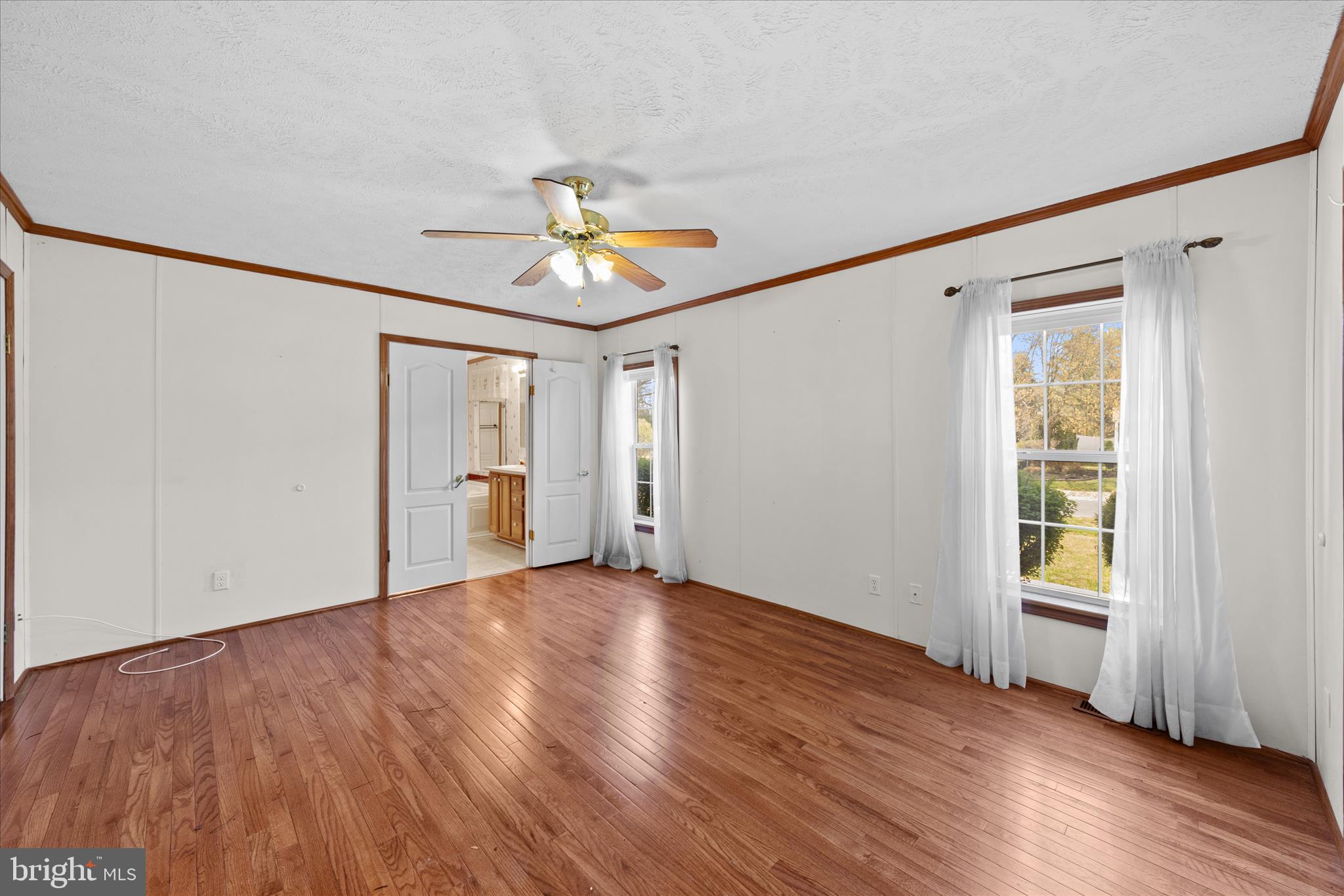 ANGOLA ESTATES - Residential