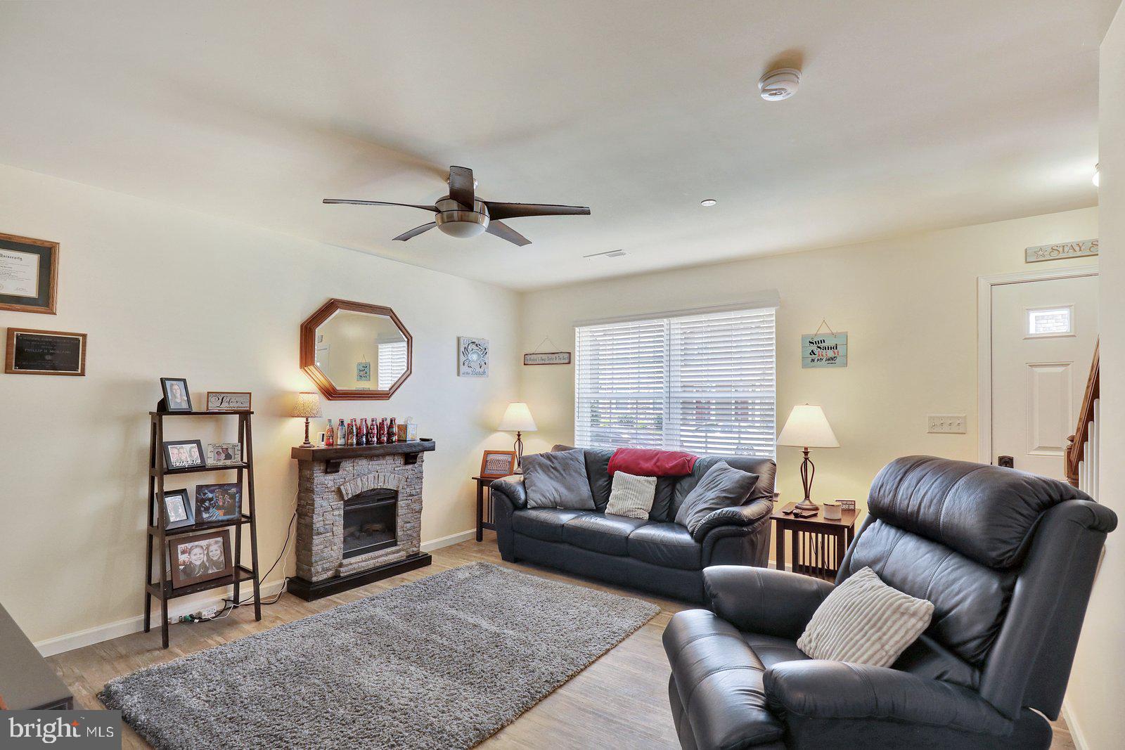 732 FARMWOOD LANE