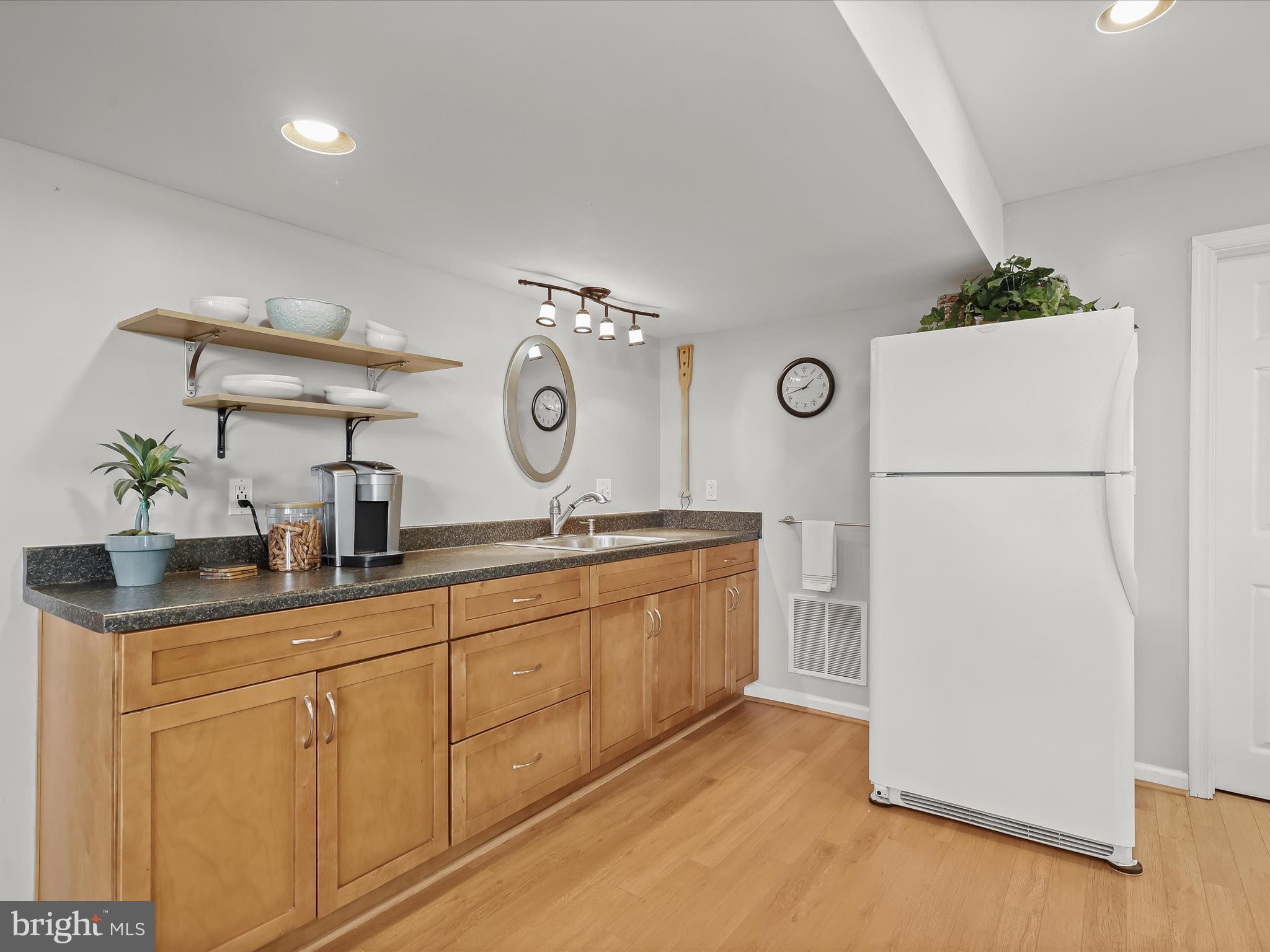 POINTERS RUN - Residential