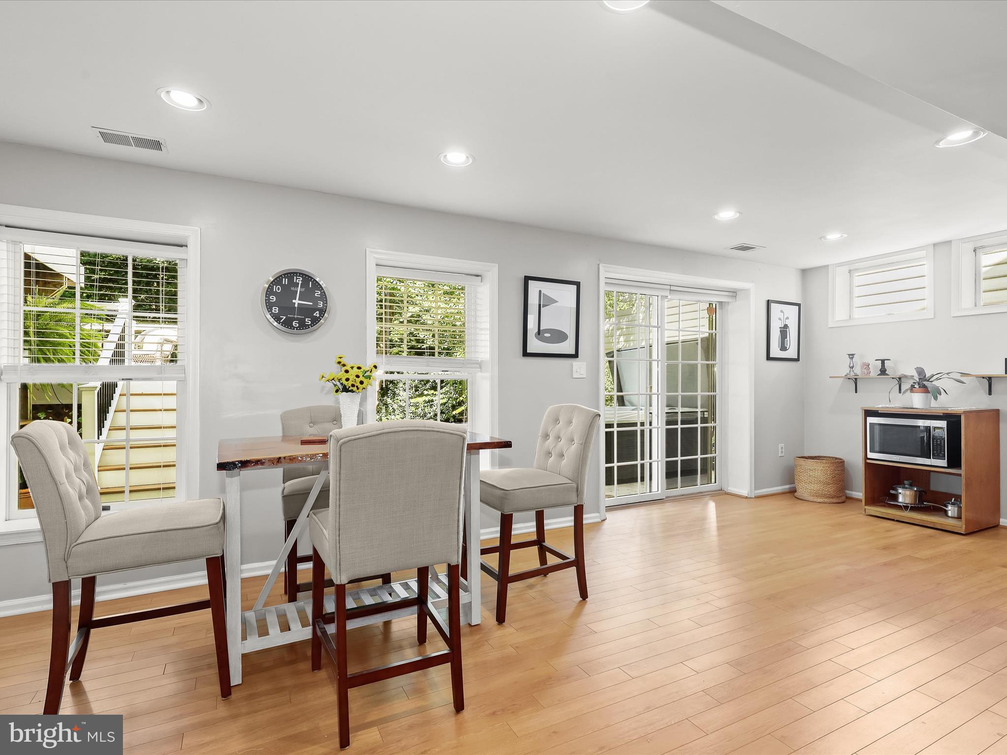 POINTERS RUN - Residential