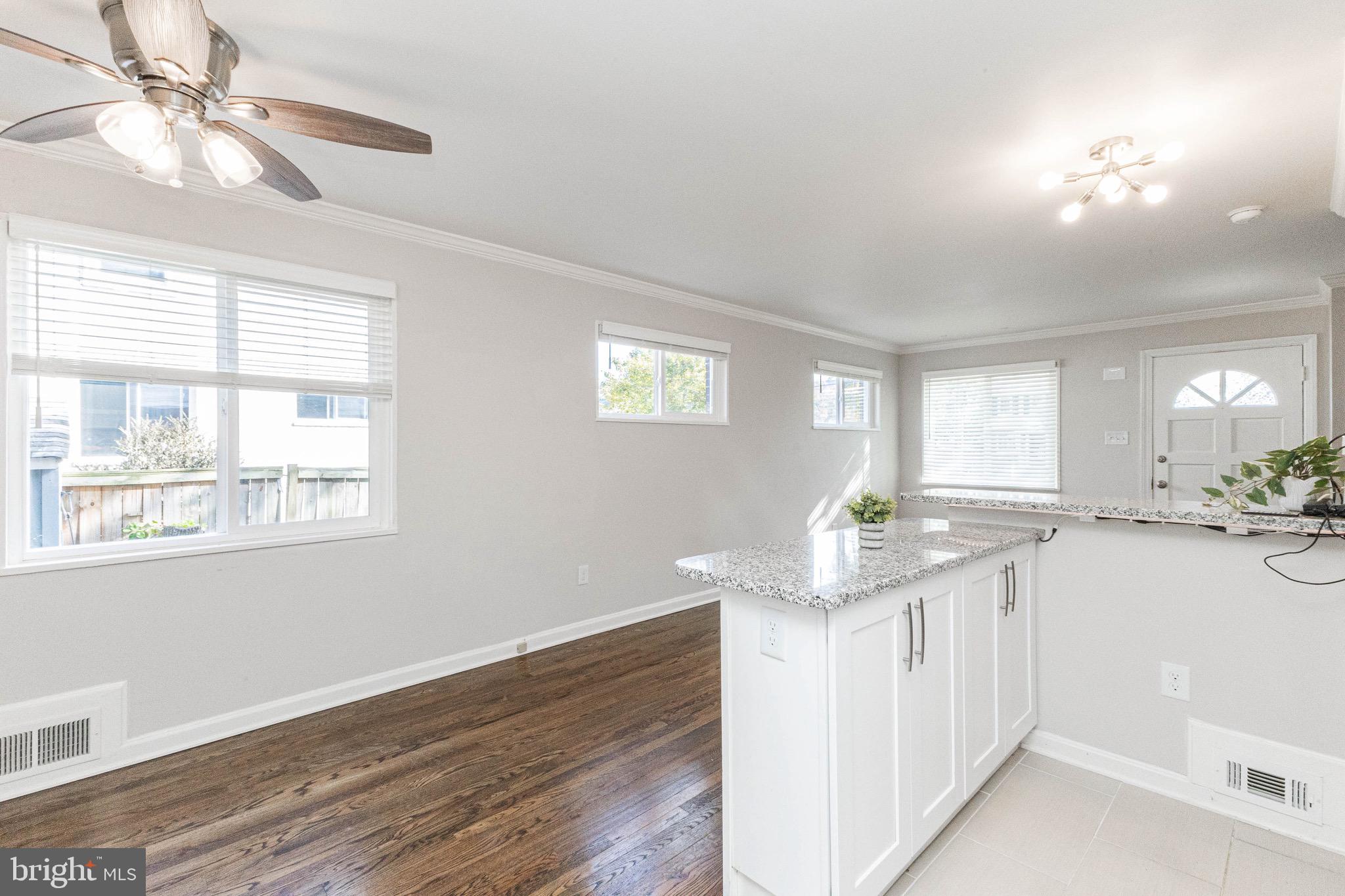 BEACON MANOR - Residential