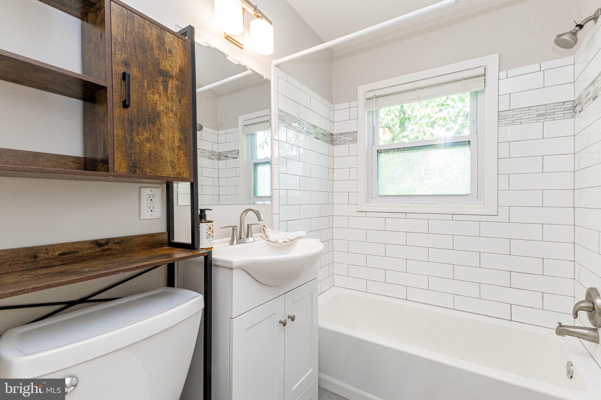 BEACON MANOR - Residential