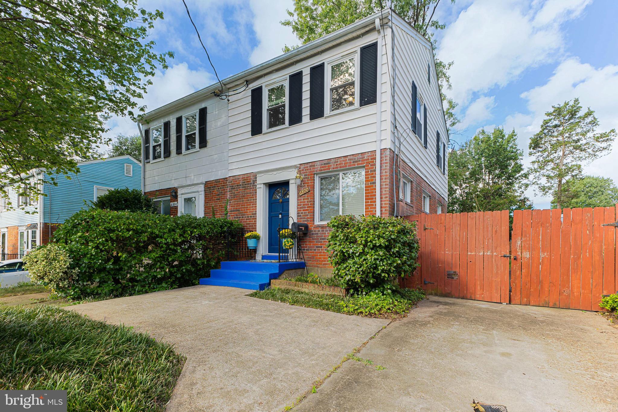 BEACON MANOR - Residential