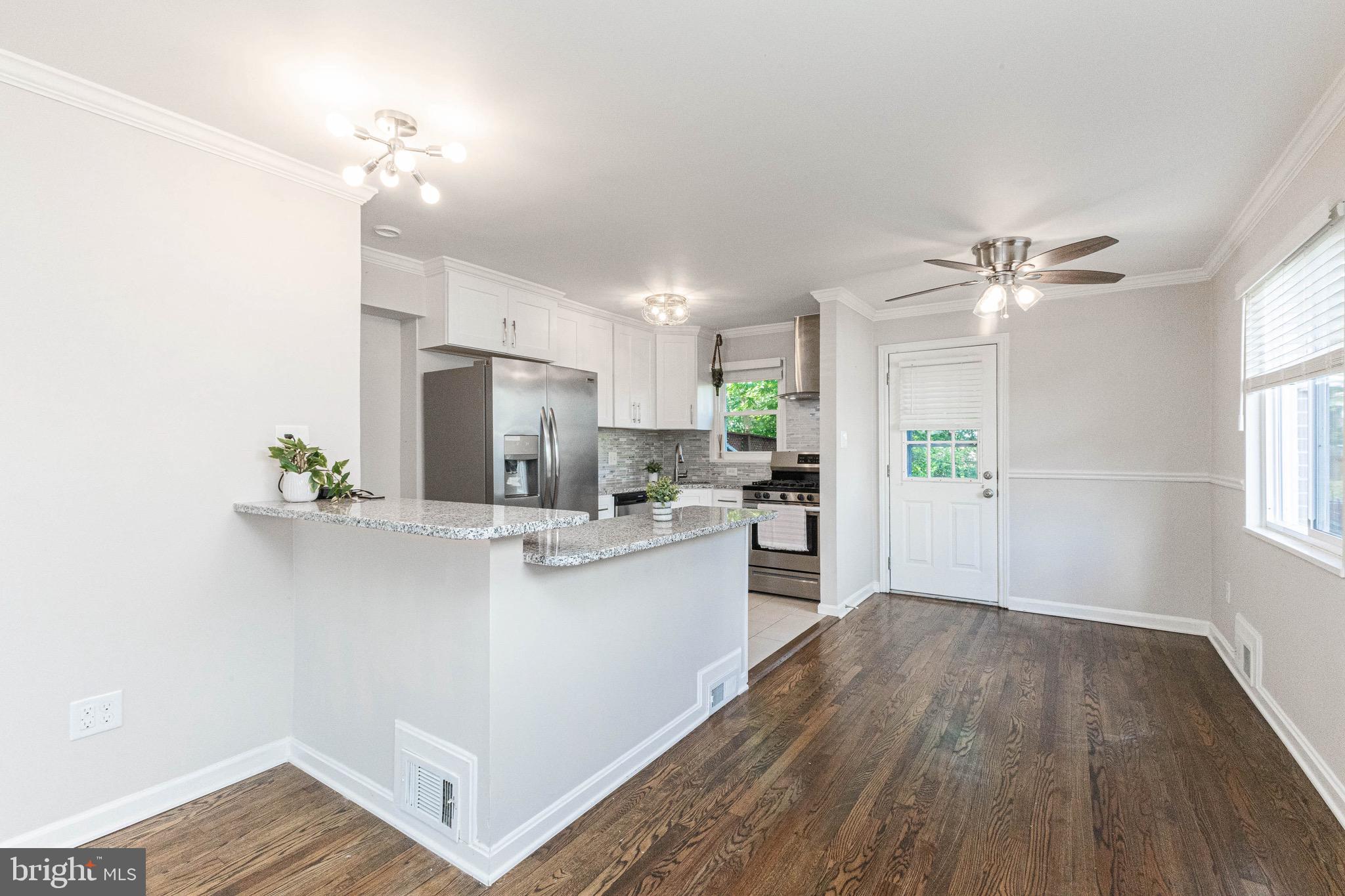 BEACON MANOR - Residential