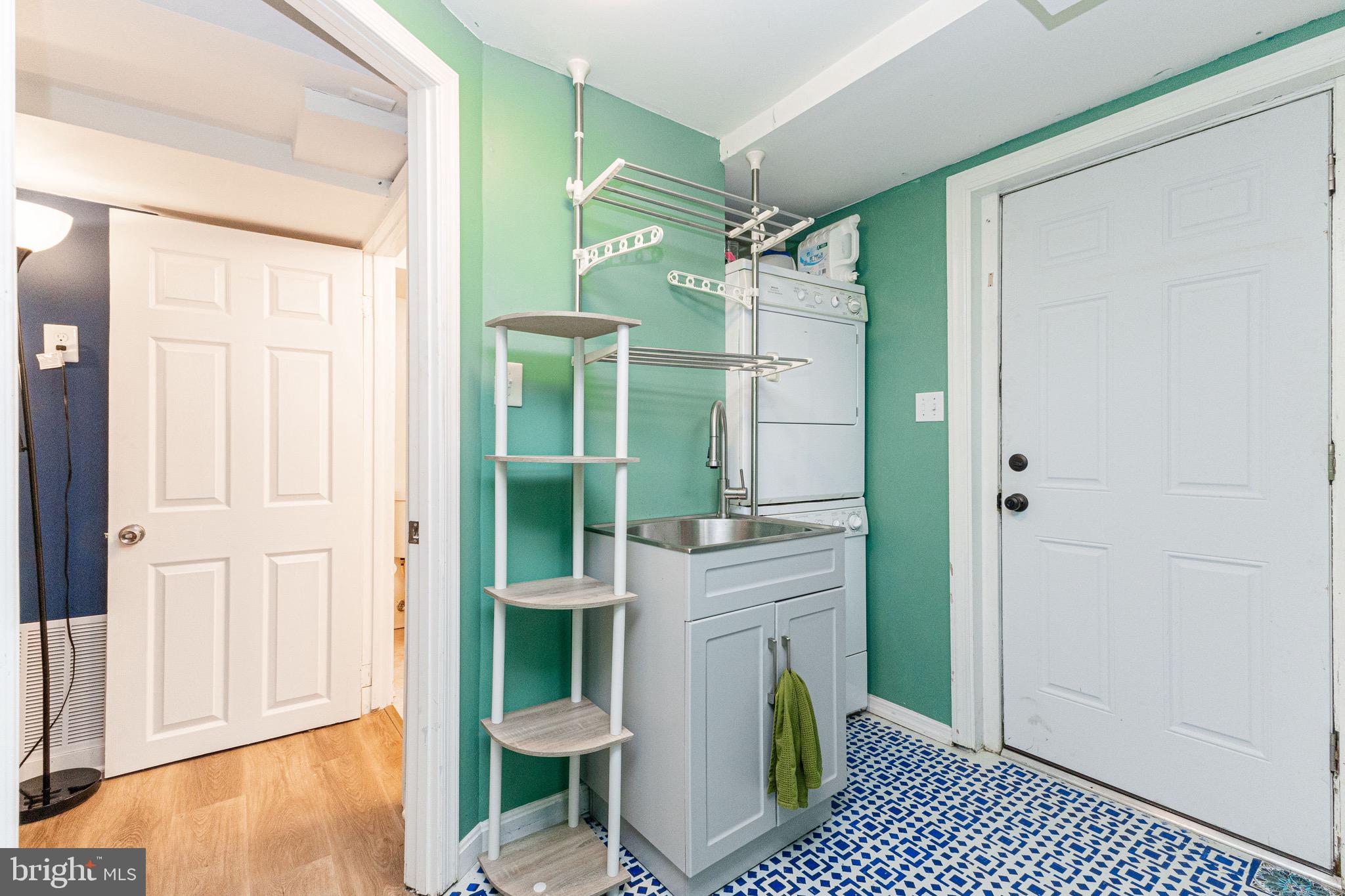 BEACON MANOR - Residential