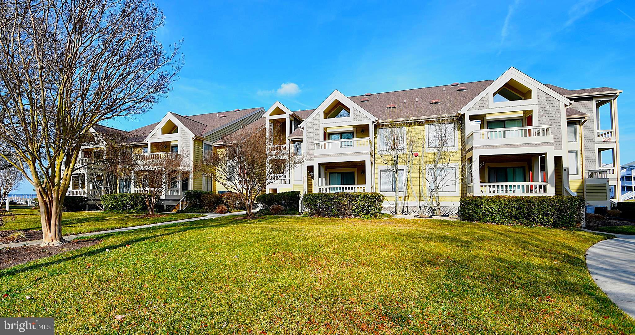 206 N HERON DRIVE 15