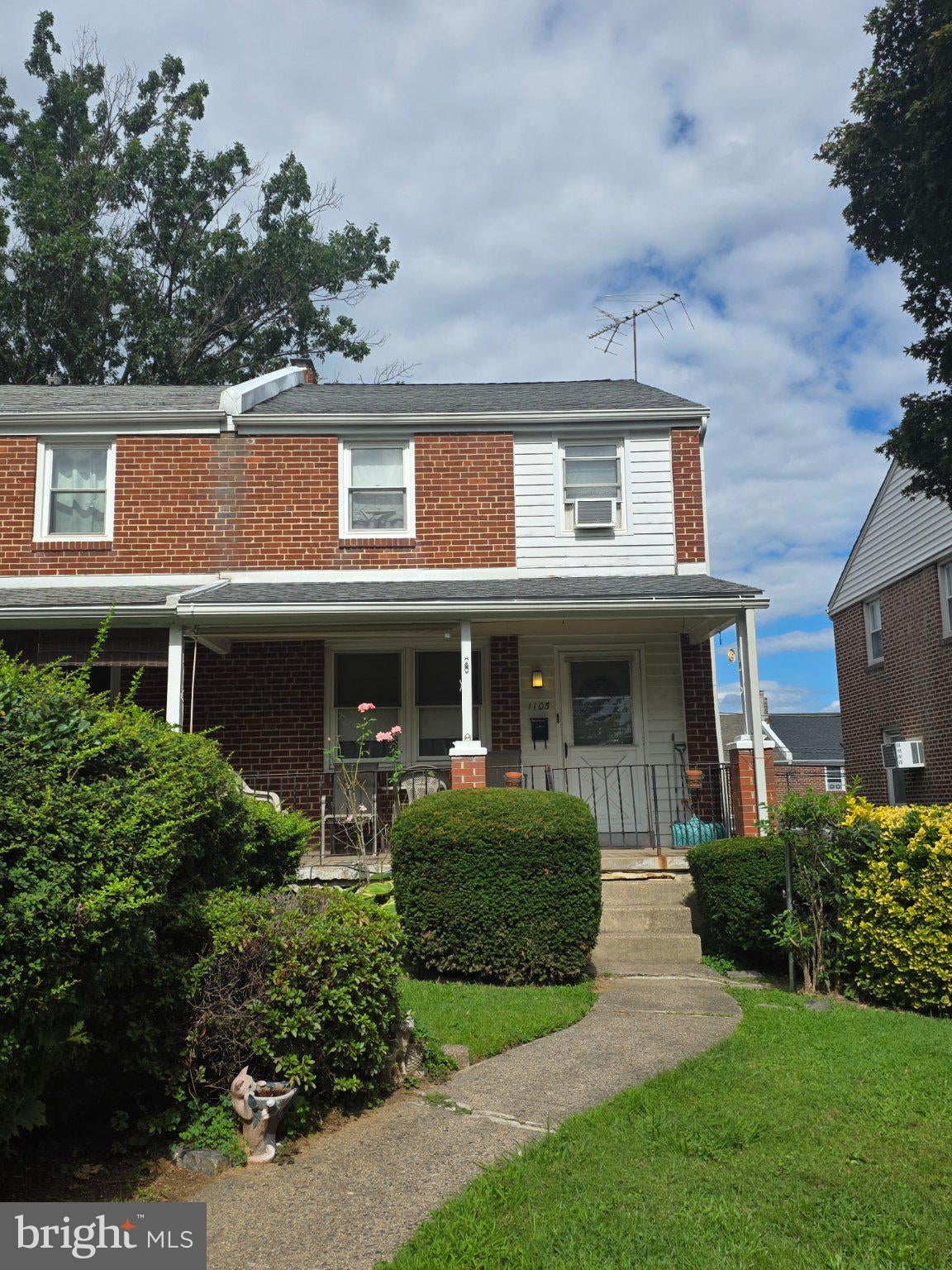 1105 COBBS