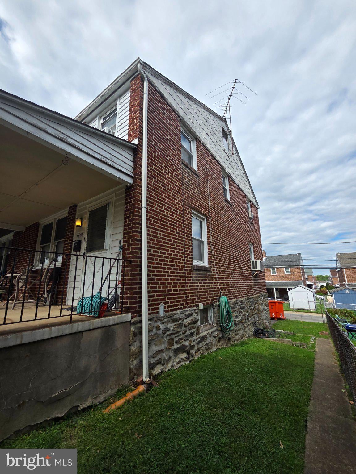 1105 COBBS