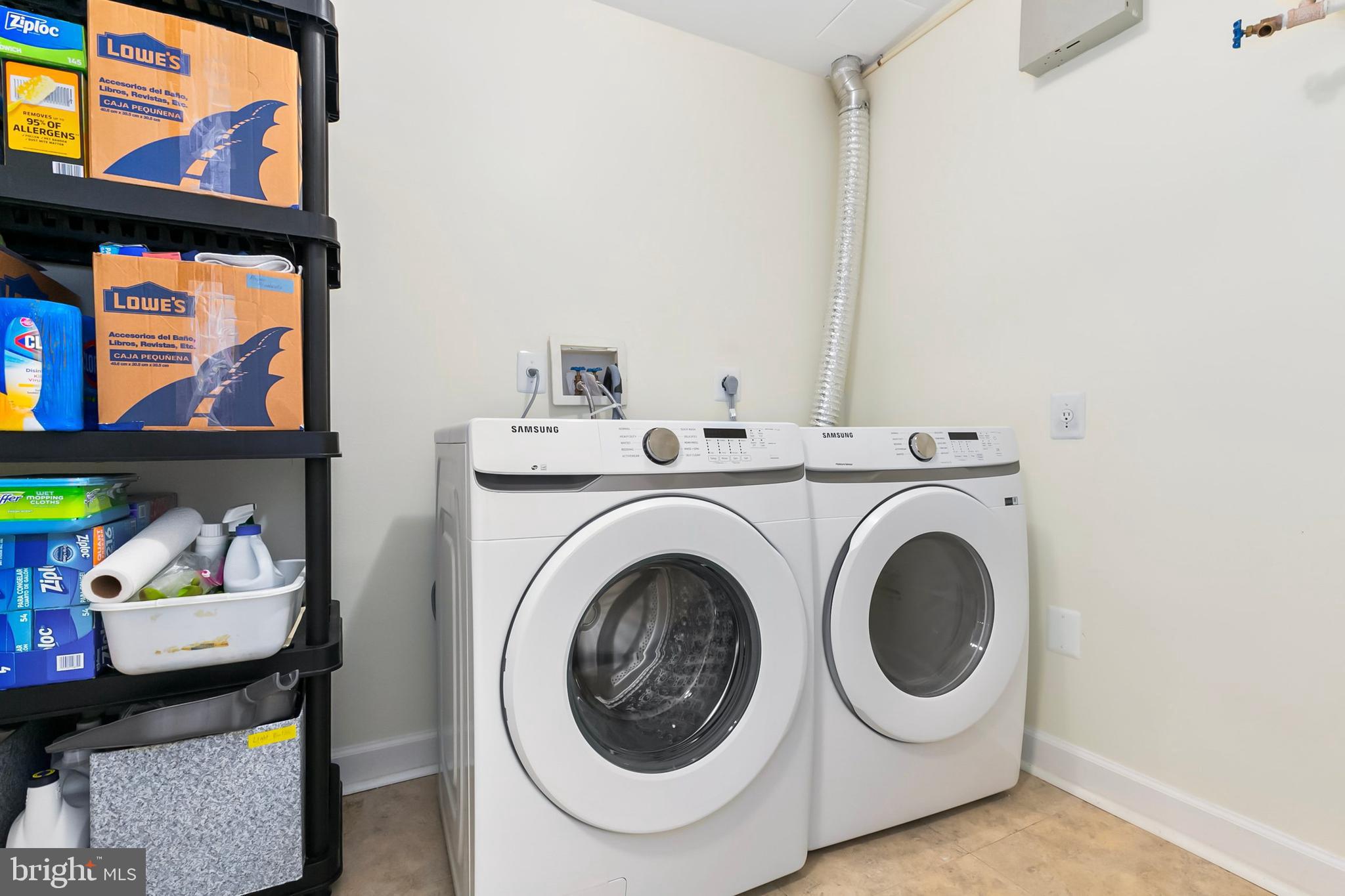 LYNDWOOD - Residential