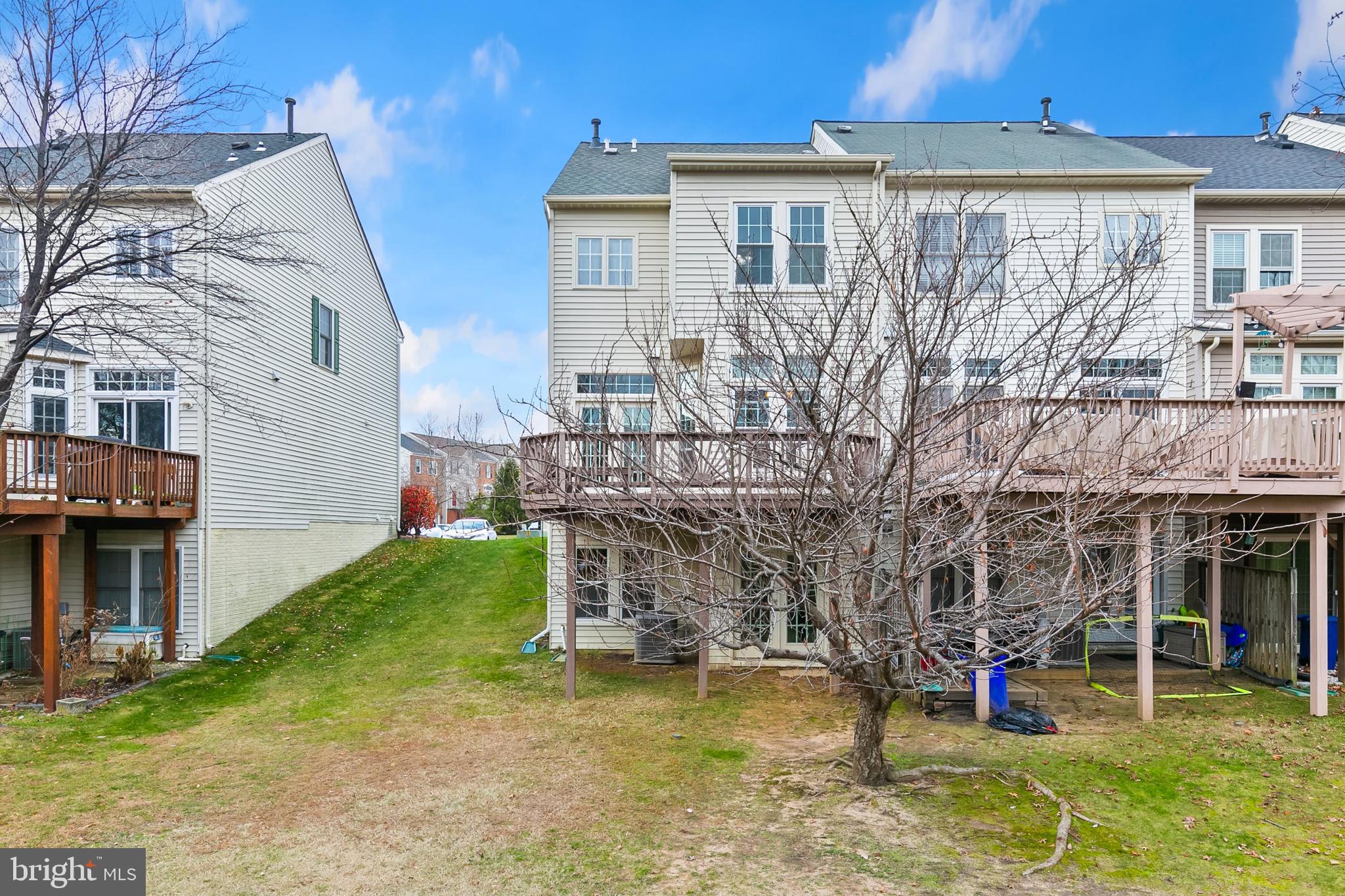 LYNDWOOD - Residential