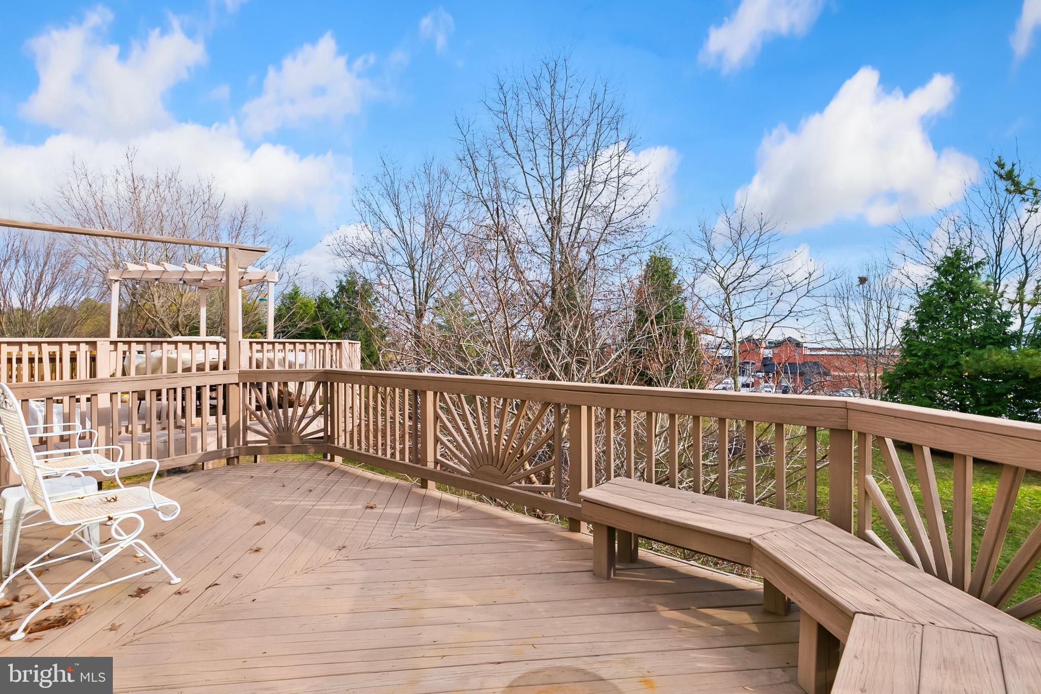 LYNDWOOD - Residential