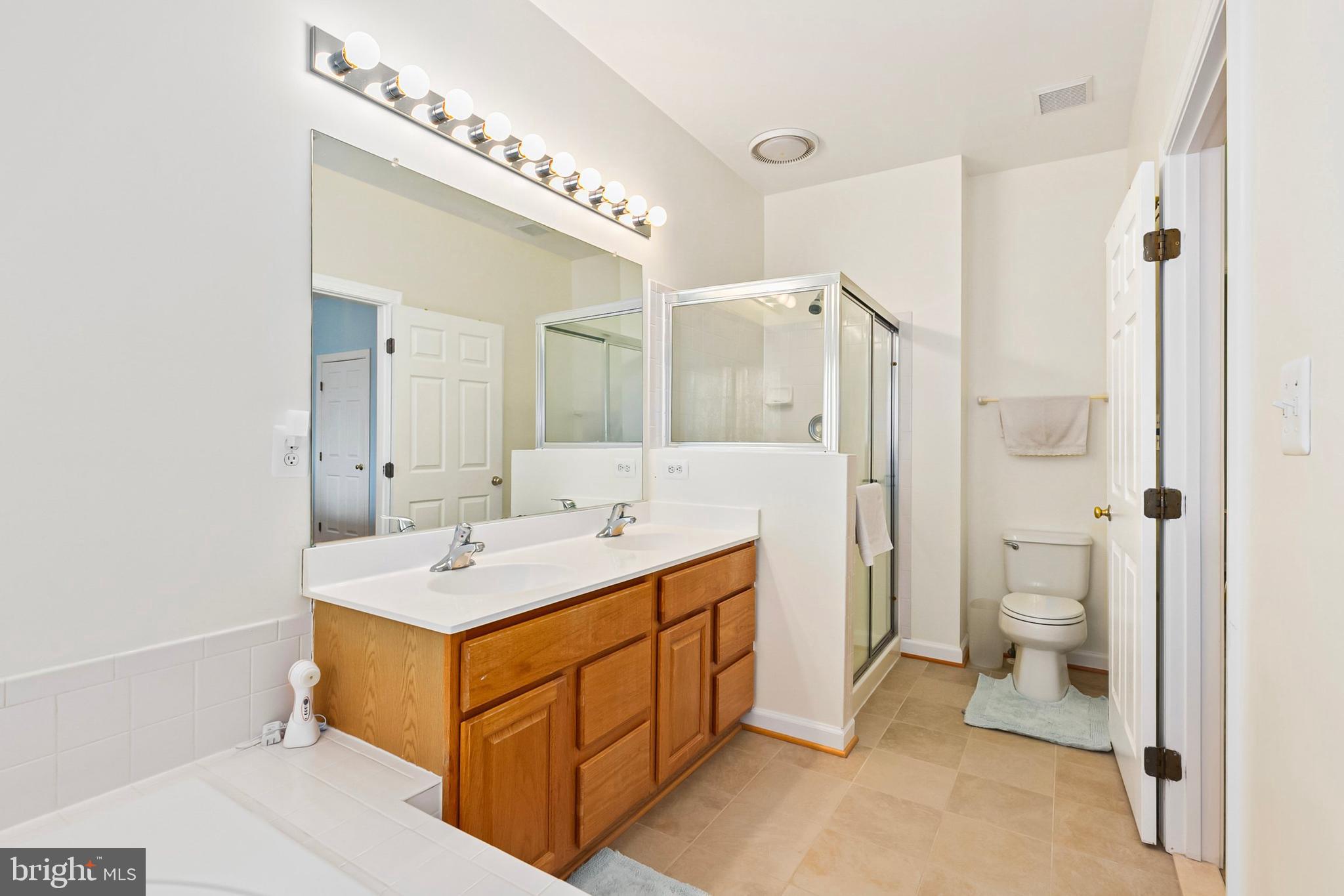 LYNDWOOD - Residential